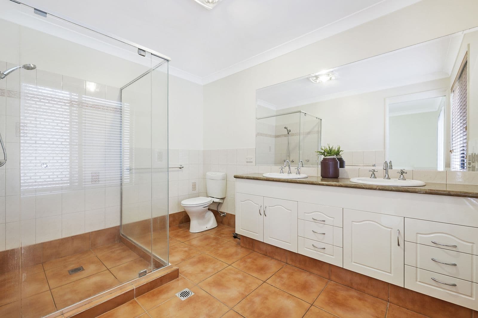 12 London Chase, Arundel QLD 4214, Arundel - Thumbnail 8
