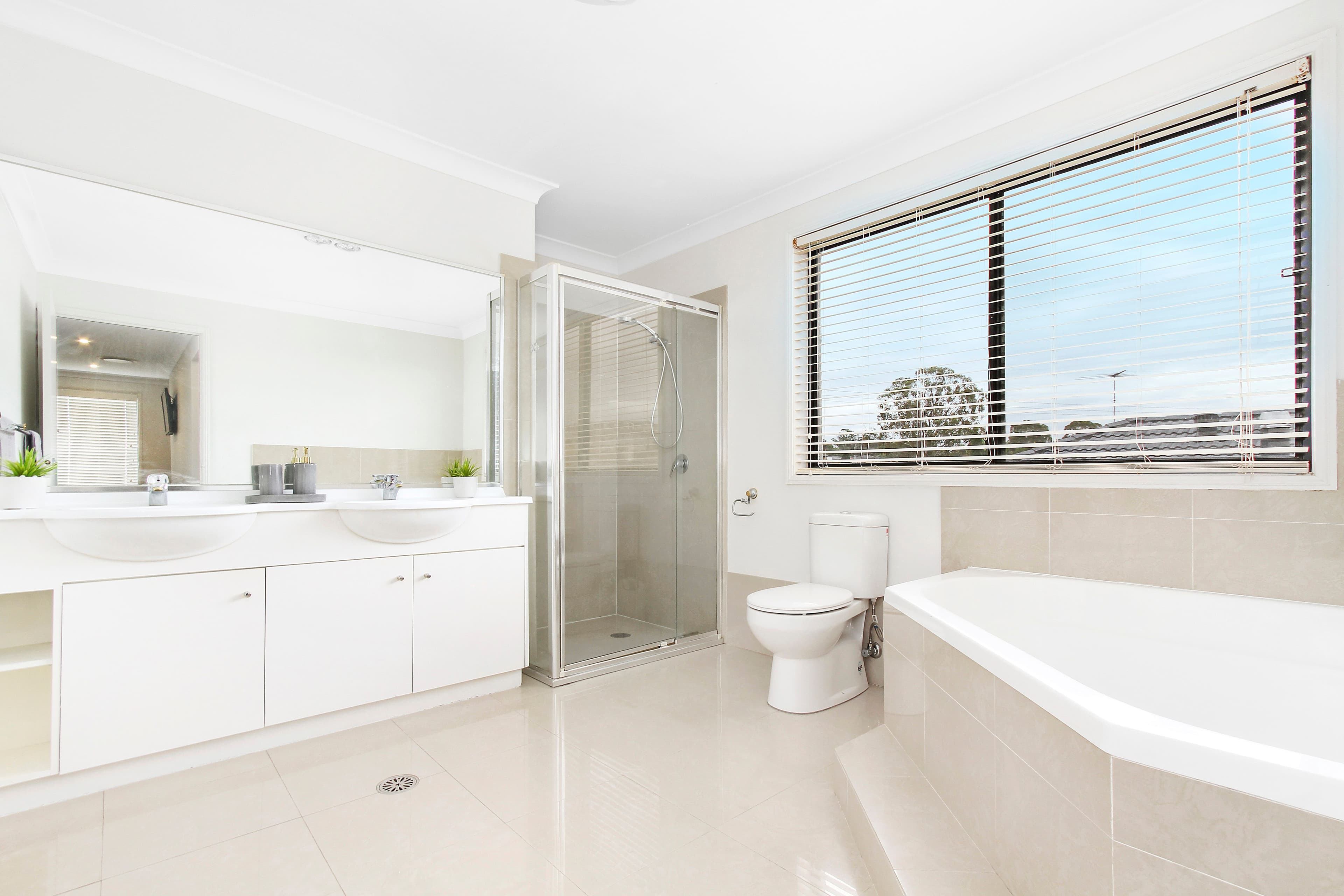 8 Ringarooma Circuit, West Hoxton - Thumbnail 8