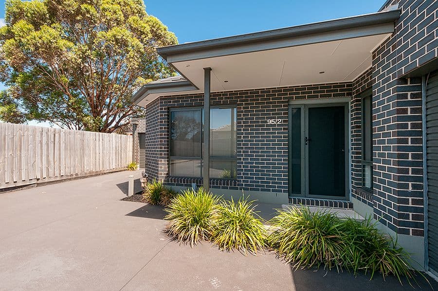 95 Dianne Avenue, Craigieburn VIC 3064, Craigieburn - Thumbnail 2