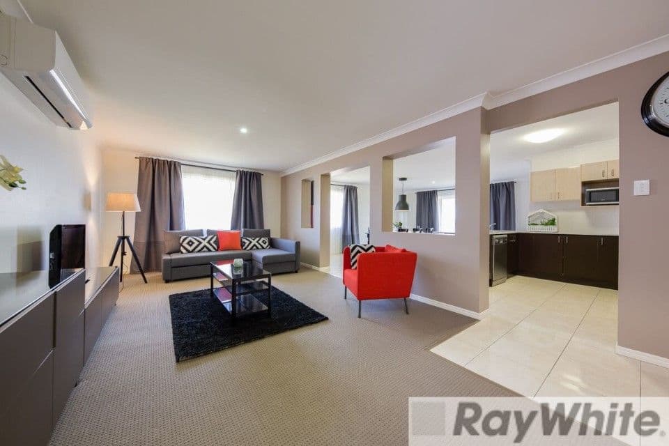 10 Phoebe Way, Gleneagle QLD 4285, Gleneagle - Thumbnail 3
