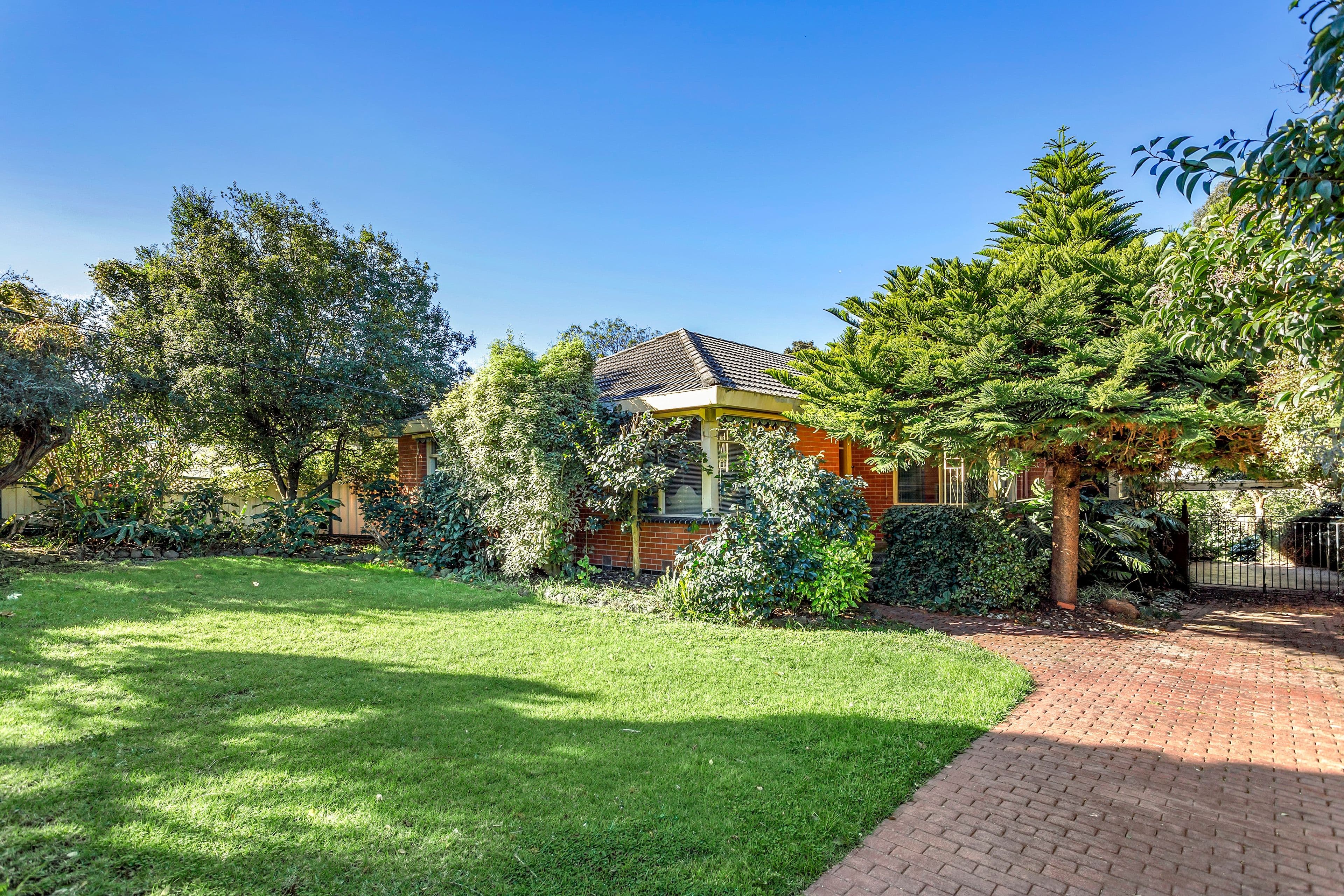 26 Arawata Drive, Doncaster East VIC 3109, Doncaster East - Image 1