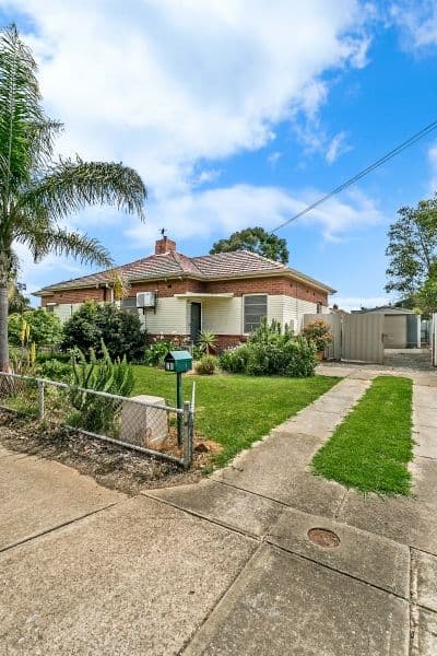 28 Hawkesbury Avenue, Kilburn SA 5084, Kilburn - Thumbnail 2