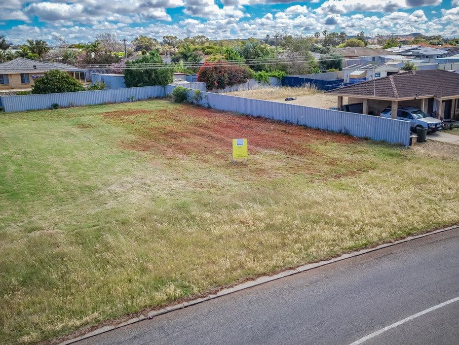 39 Bonamia Street, Utakarra WA 6530, Utakarra - Image 1