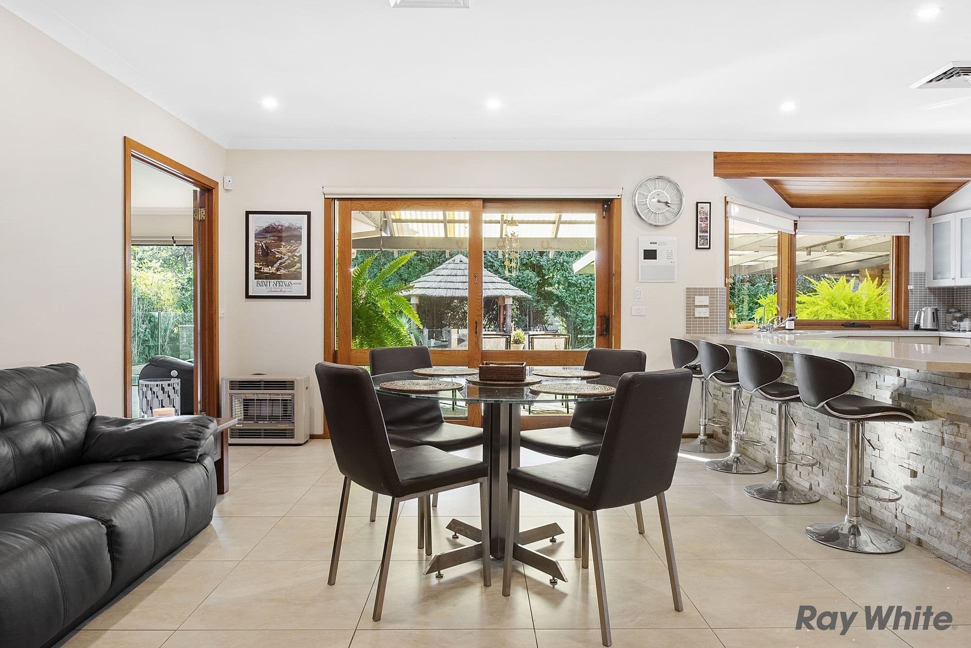 10 Strathcarron Avenue, Castle Hill - Thumbnail 7