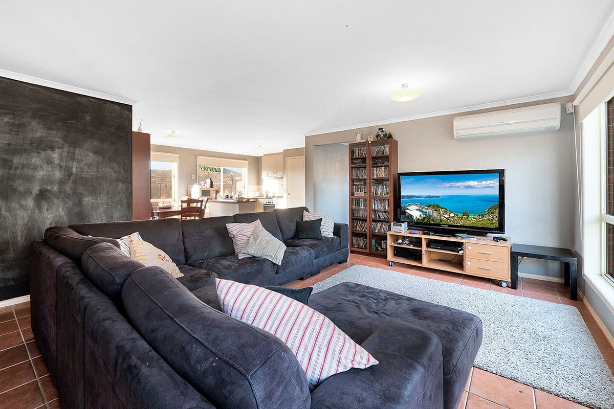 7 Cambridge Close, Cranbourne East VIC 3977, Cranbourne East - Thumbnail 4