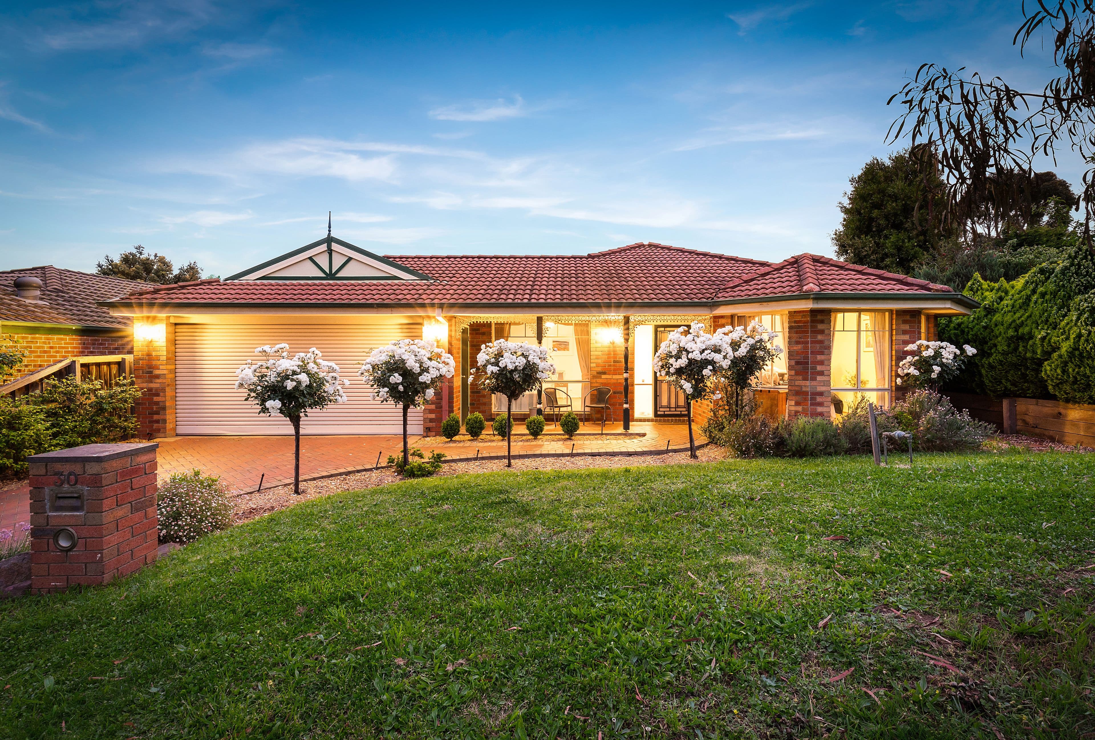 30 Pioneers Crescent, Pakenham VIC 3810, Pakenham - Thumbnail 2