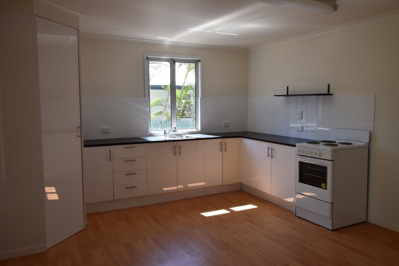 223 Auckland Street, South Gladstone QLD 4680, South Gladstone - Thumbnail 3