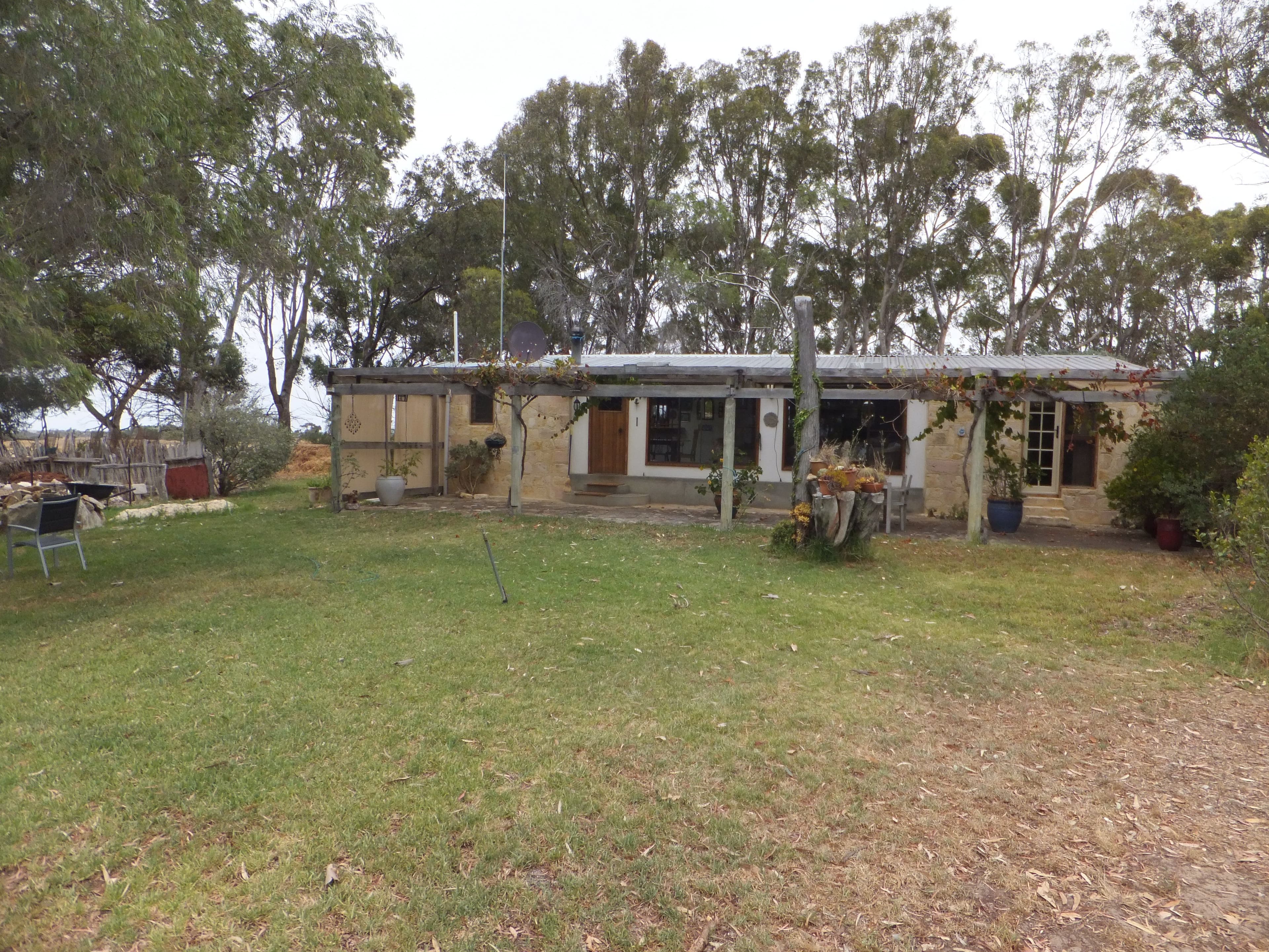 1539 Middle Road, Jerdacuttup WA 6346, Jerdacuttup - Thumbnail 2