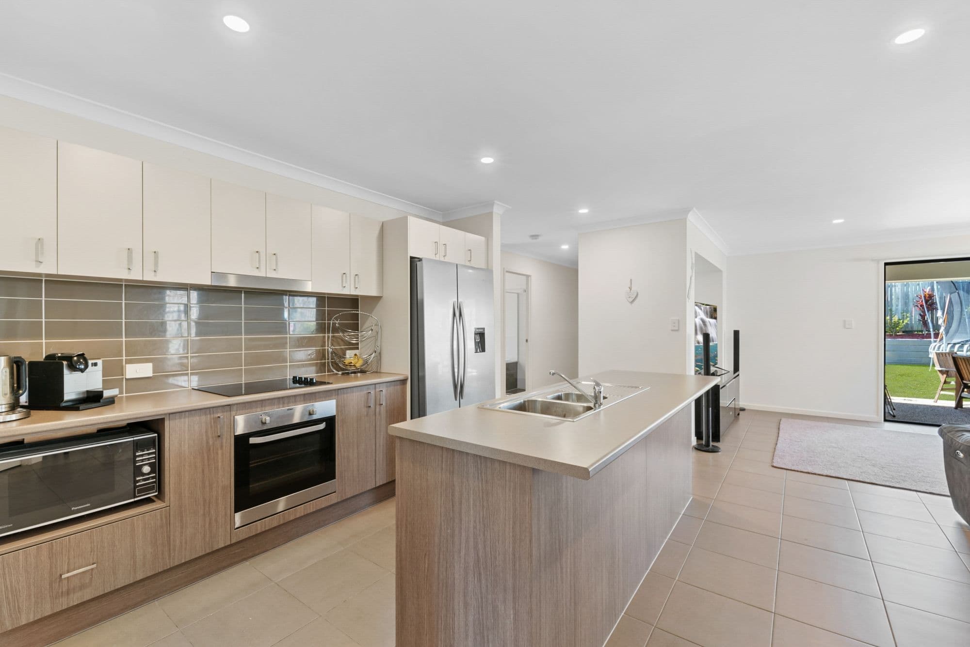 4 Tamarin Court, Dakabin QLD 4503, Dakabin - Thumbnail 2