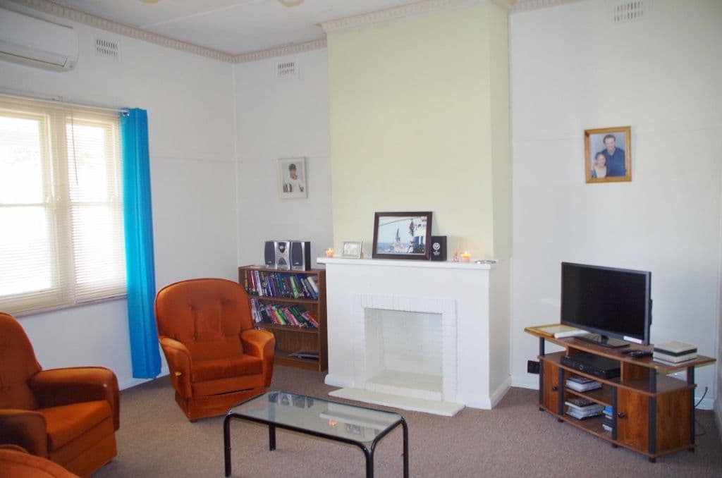 34 Seventeenth Street, Renmark SA 5341, Renmark - Thumbnail 2