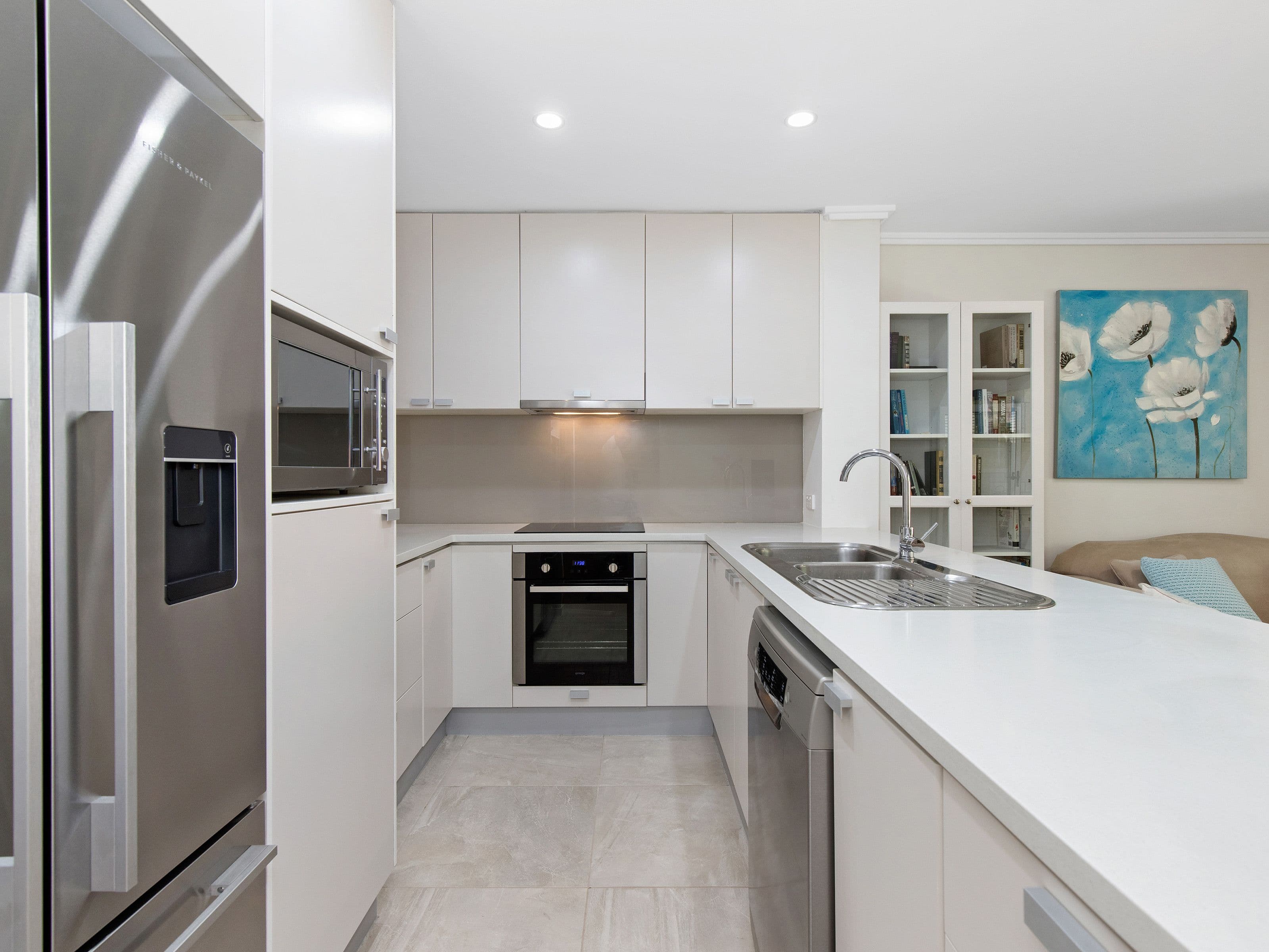 31 Riverwalk Avenue, Robina QLD 4226, Robina - Thumbnail 7