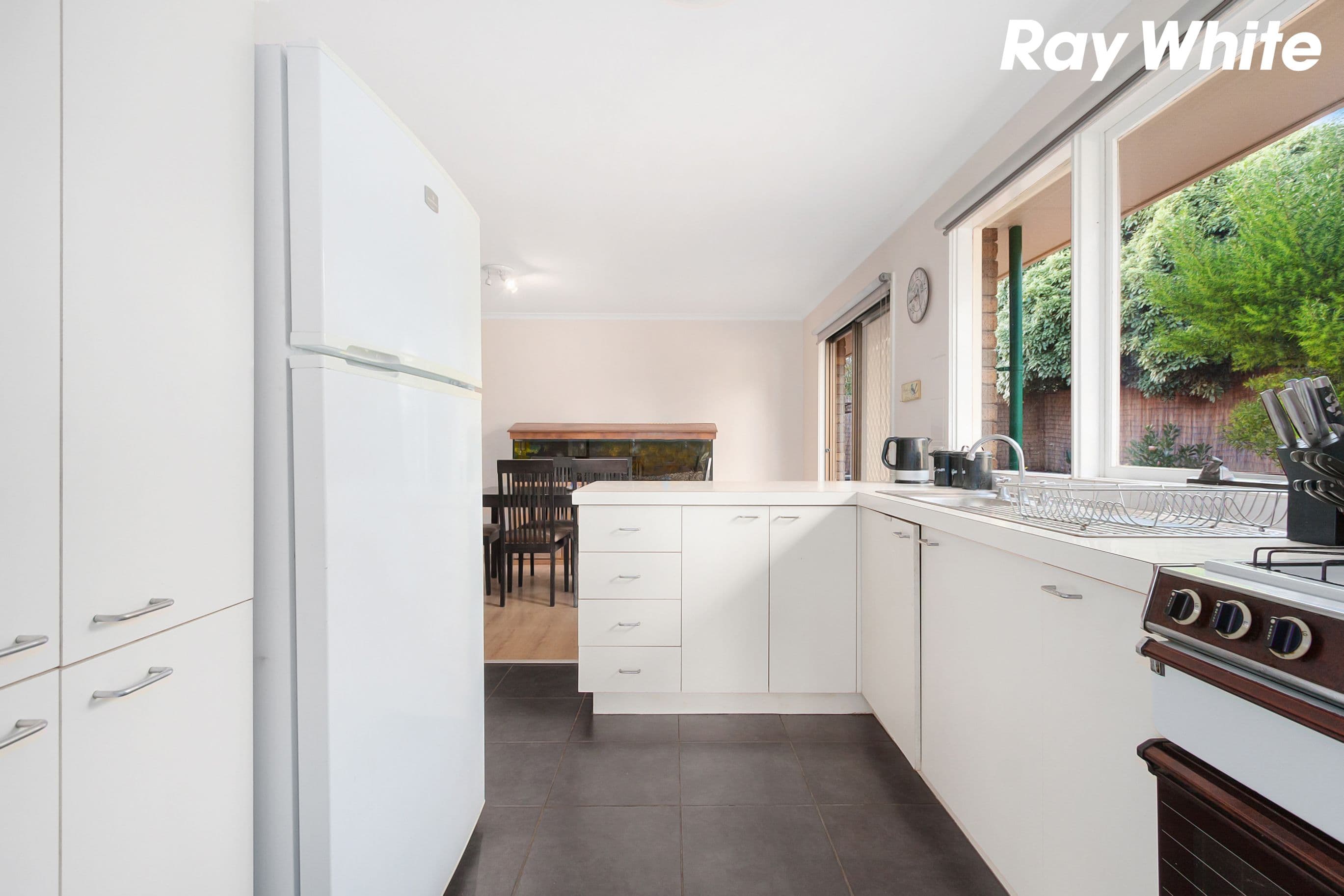 4 Malcolm Court, Pakenham VIC 3810, Pakenham - Thumbnail 5