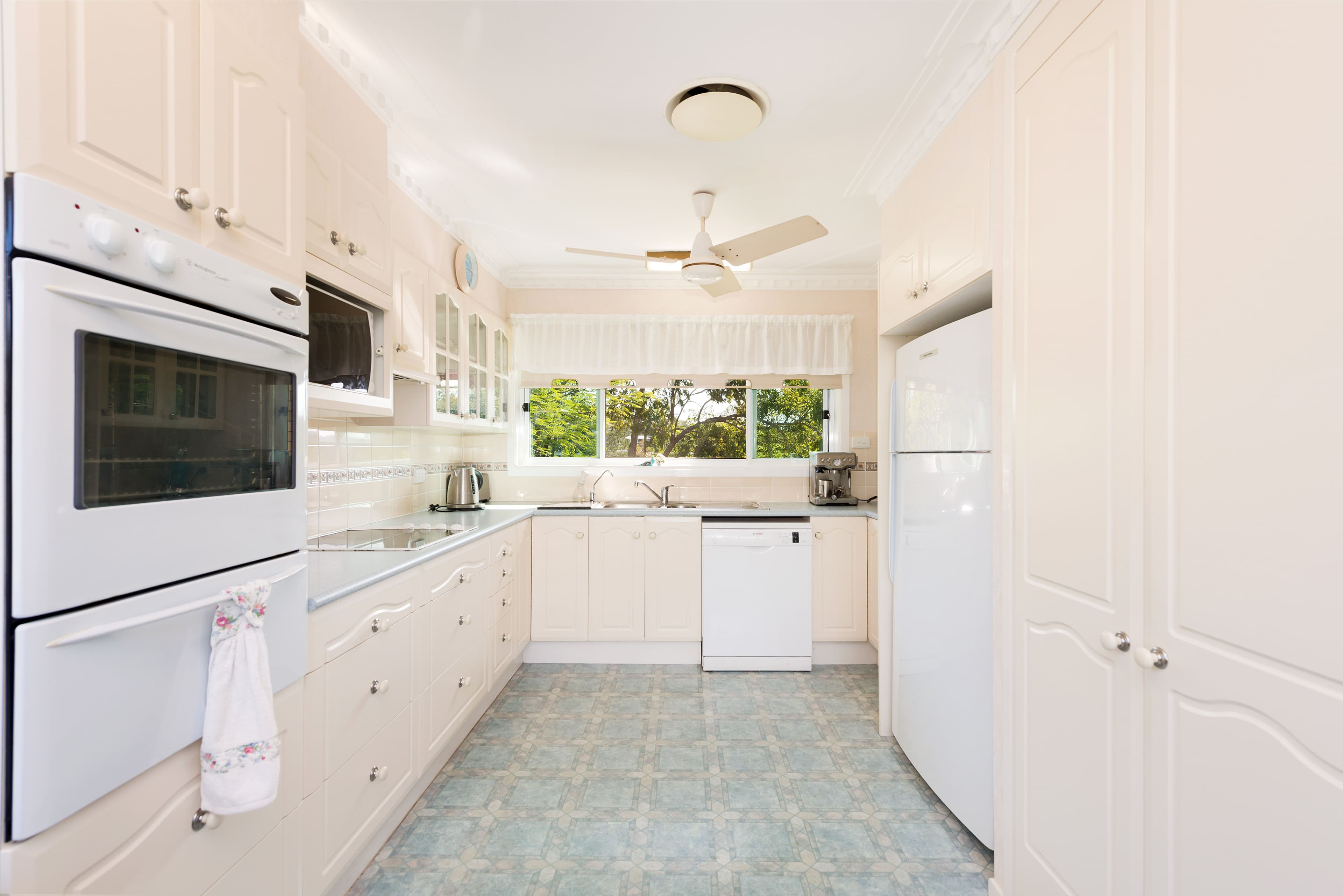 22 Cobble Street, The Gap QLD 4061, The Gap - Thumbnail 6