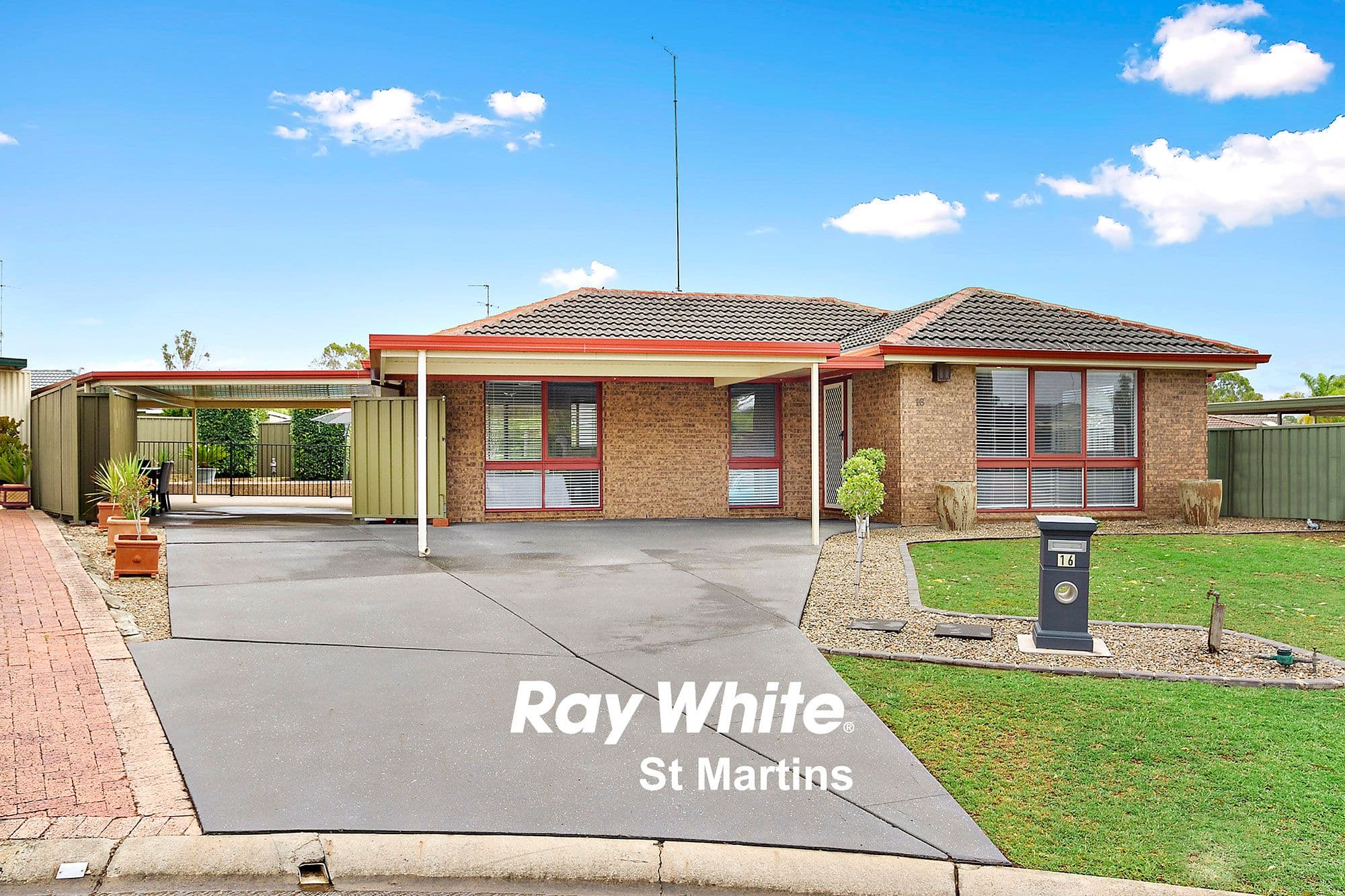 16 Pioneer Grove, Werrington Downs - Thumbnail 2