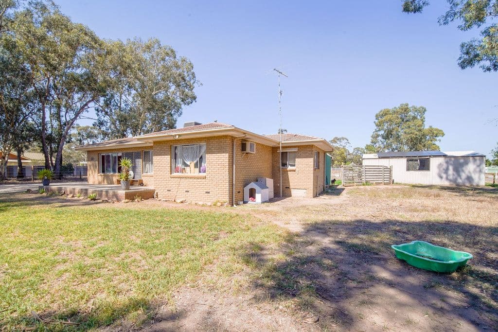 60 Golf Course Road, Ascot VIC 3364, Ascot - Thumbnail 8