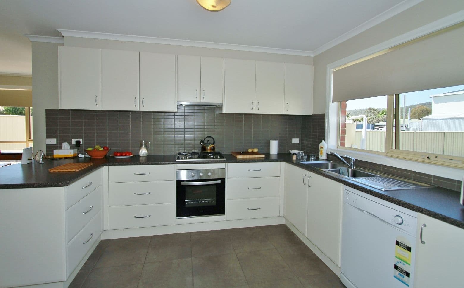14 Hospital Street, Heathcote VIC 3523, Heathcote - Thumbnail 2