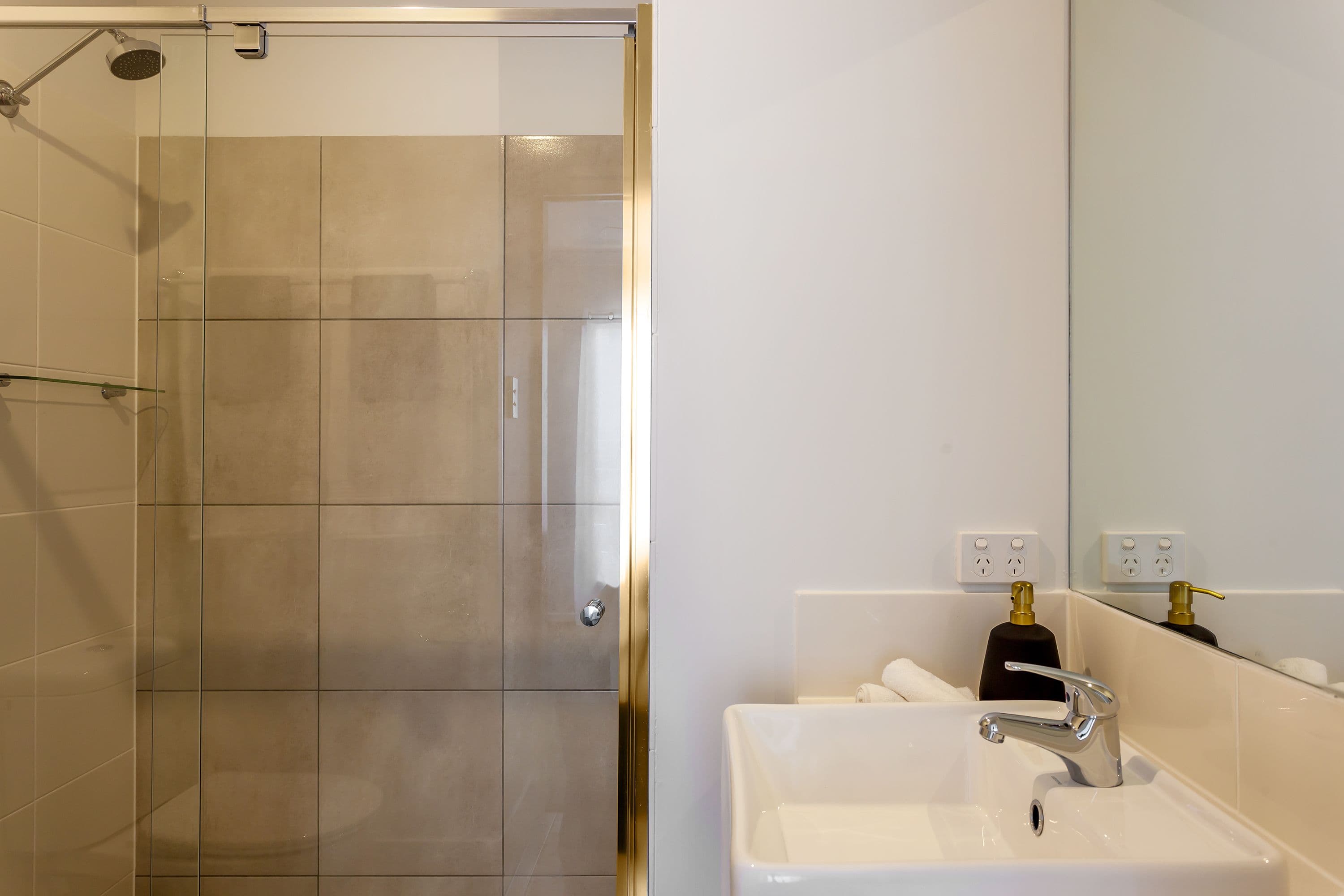 44 Wallace Street, Newtown QLD 4350, Newtown - Thumbnail 7