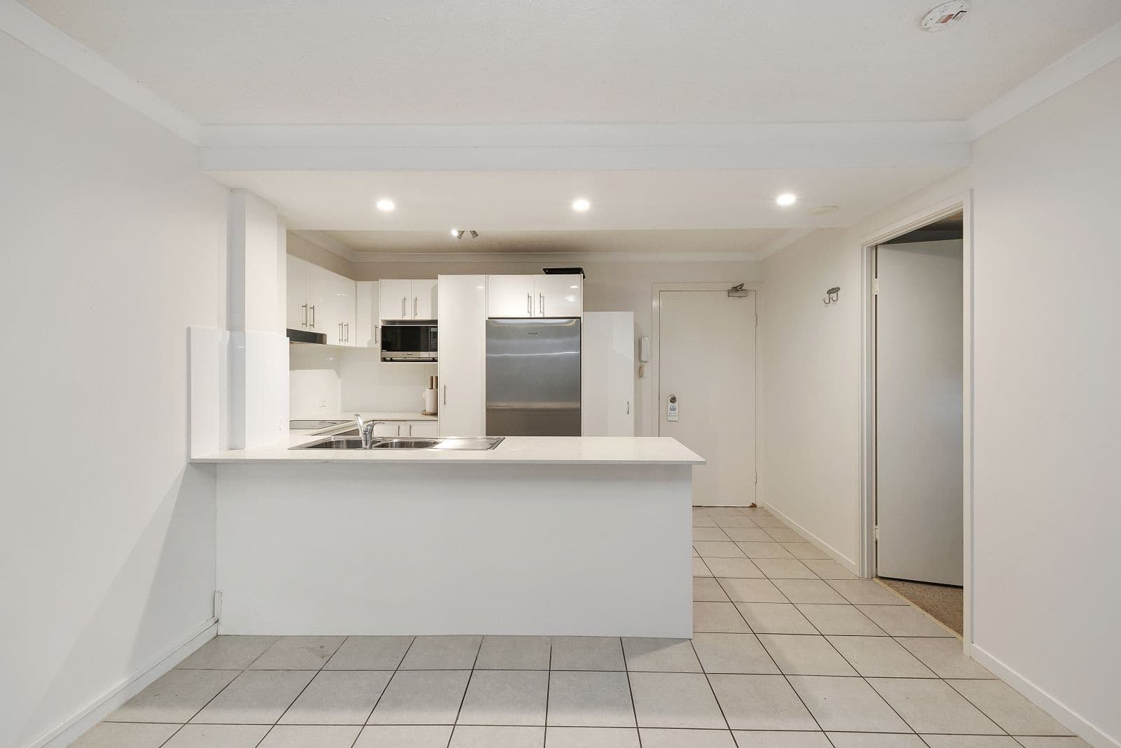 8 Bunton Street, Scarborough QLD 4020, Scarborough - Thumbnail 6