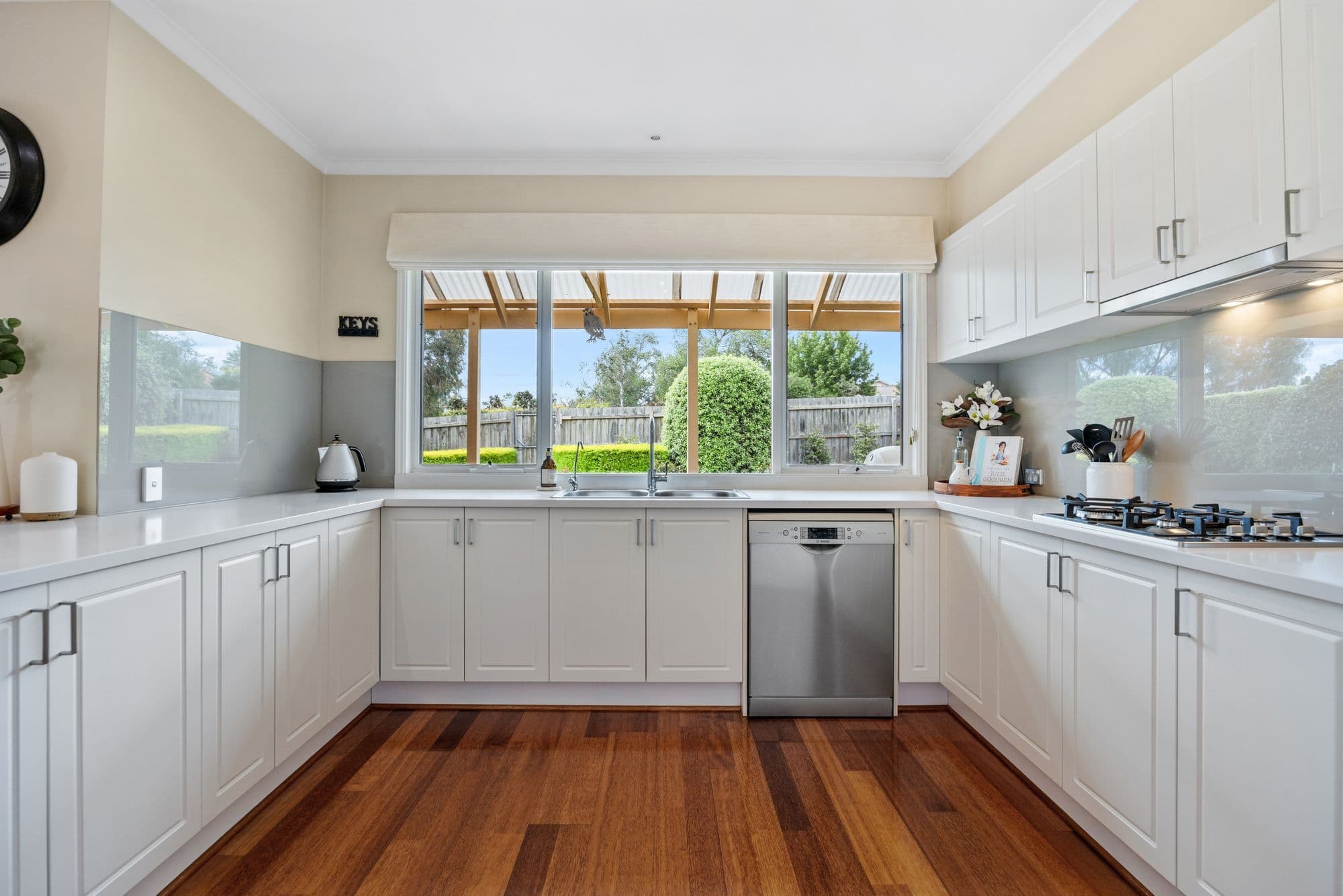 10 Astrid Court, Berwick VIC 3806, Berwick - Thumbnail 7