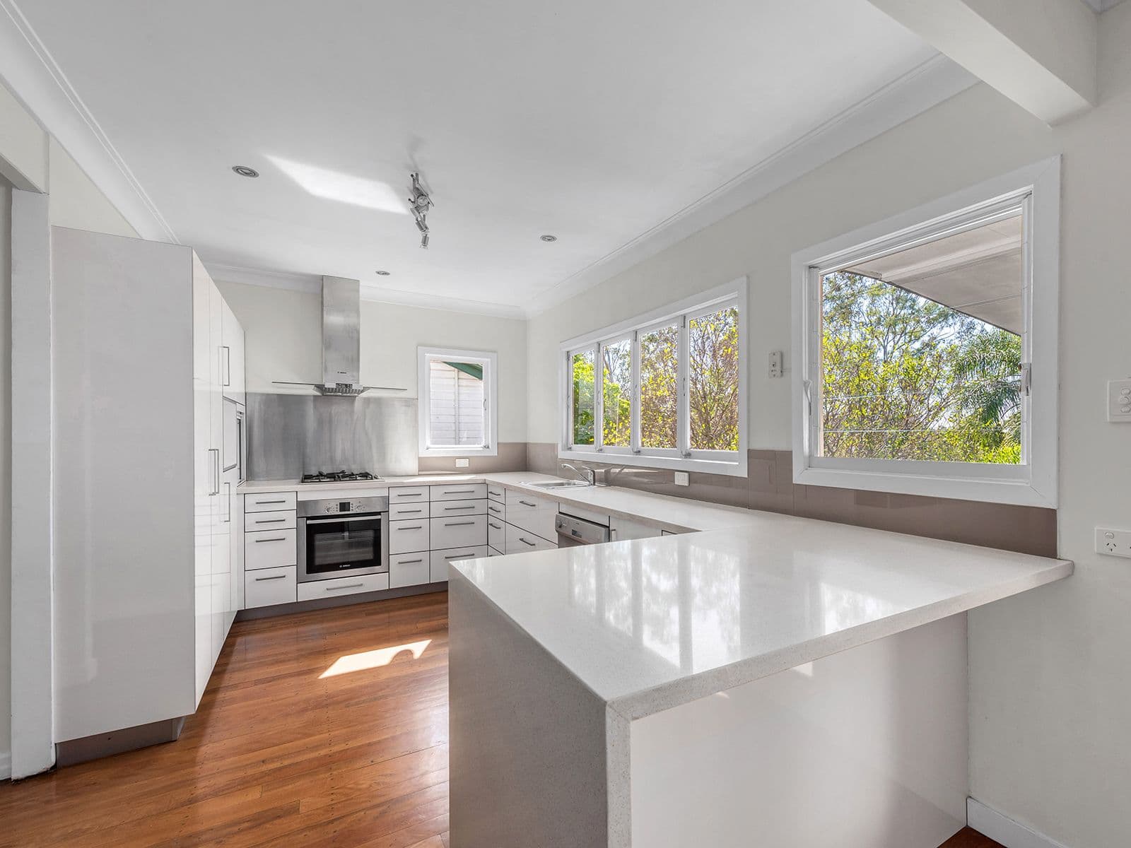 90 Simpsons Road, Bardon QLD 4065, Bardon - Thumbnail 5