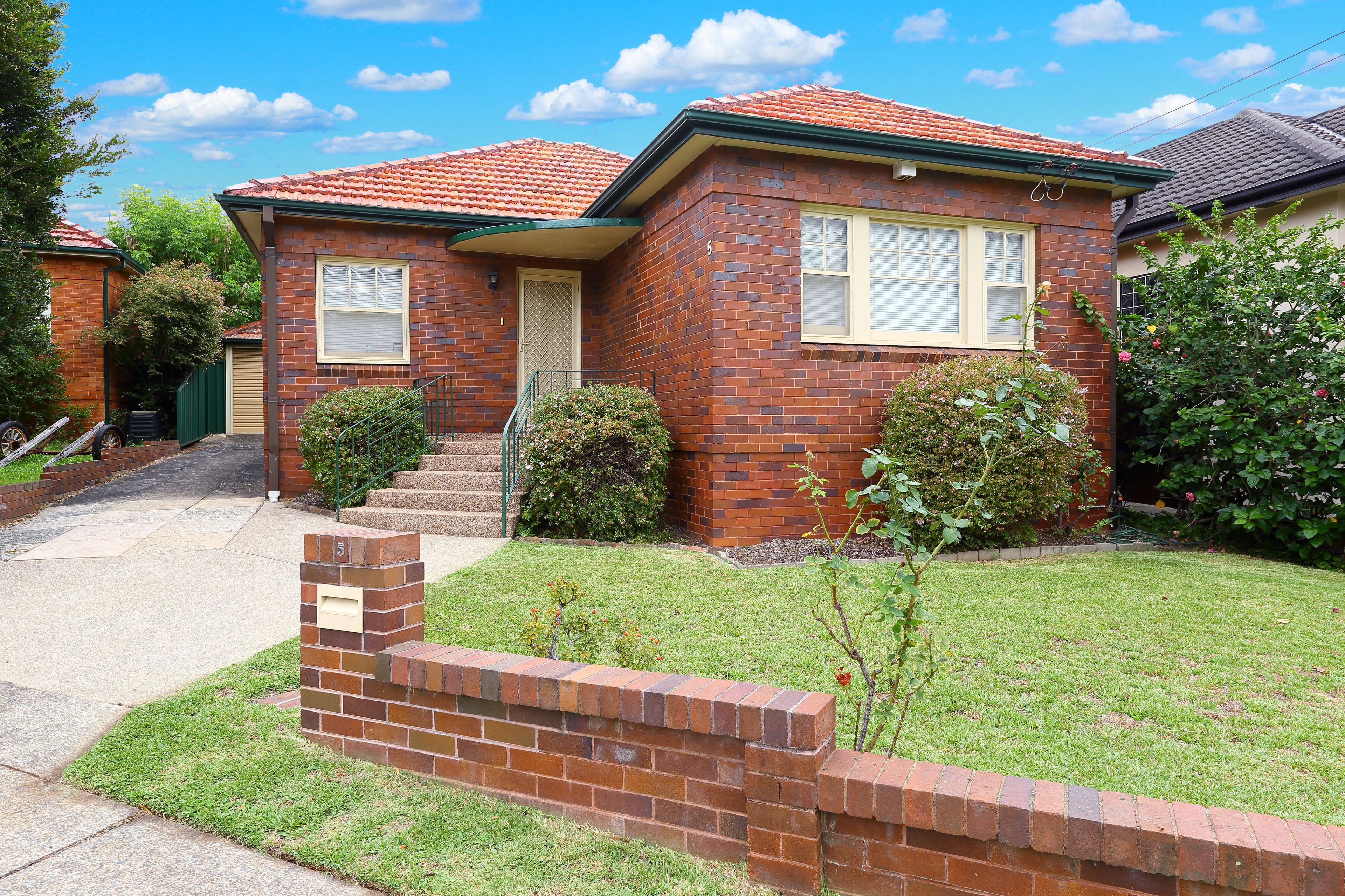 5 Boundary Road, Oatley - Image 1