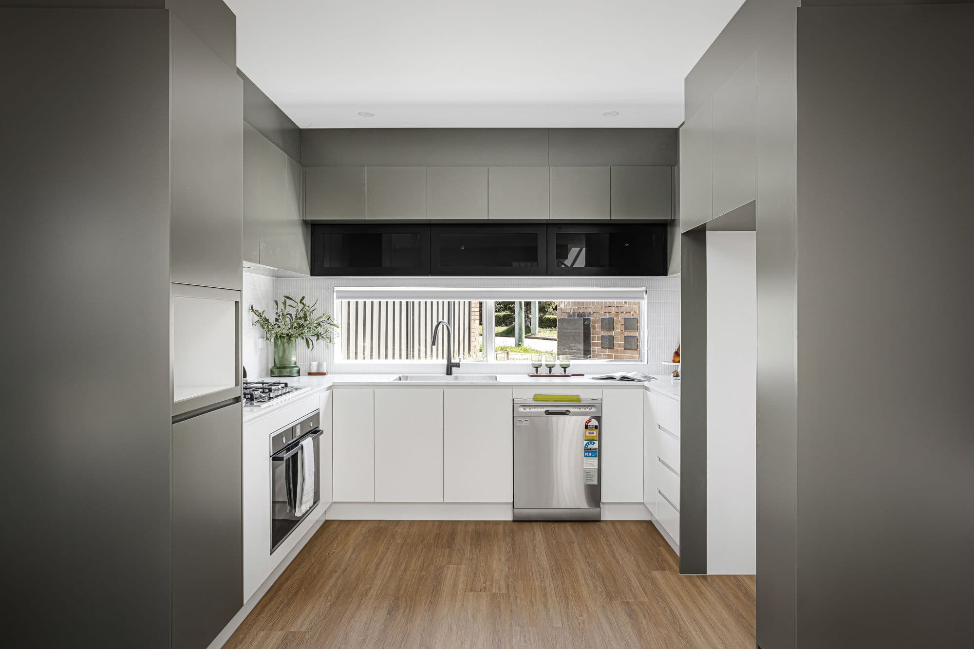 9b Highlands Crescent, Blacktown NSW 2148, Blacktown - Thumbnail 4