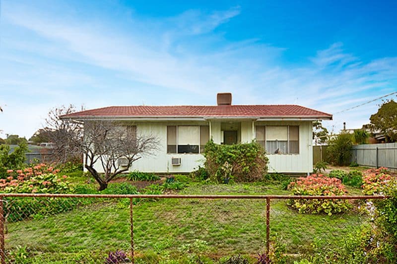 40 Hughes Street, Ouyen VIC 3490, Ouyen - Image 1