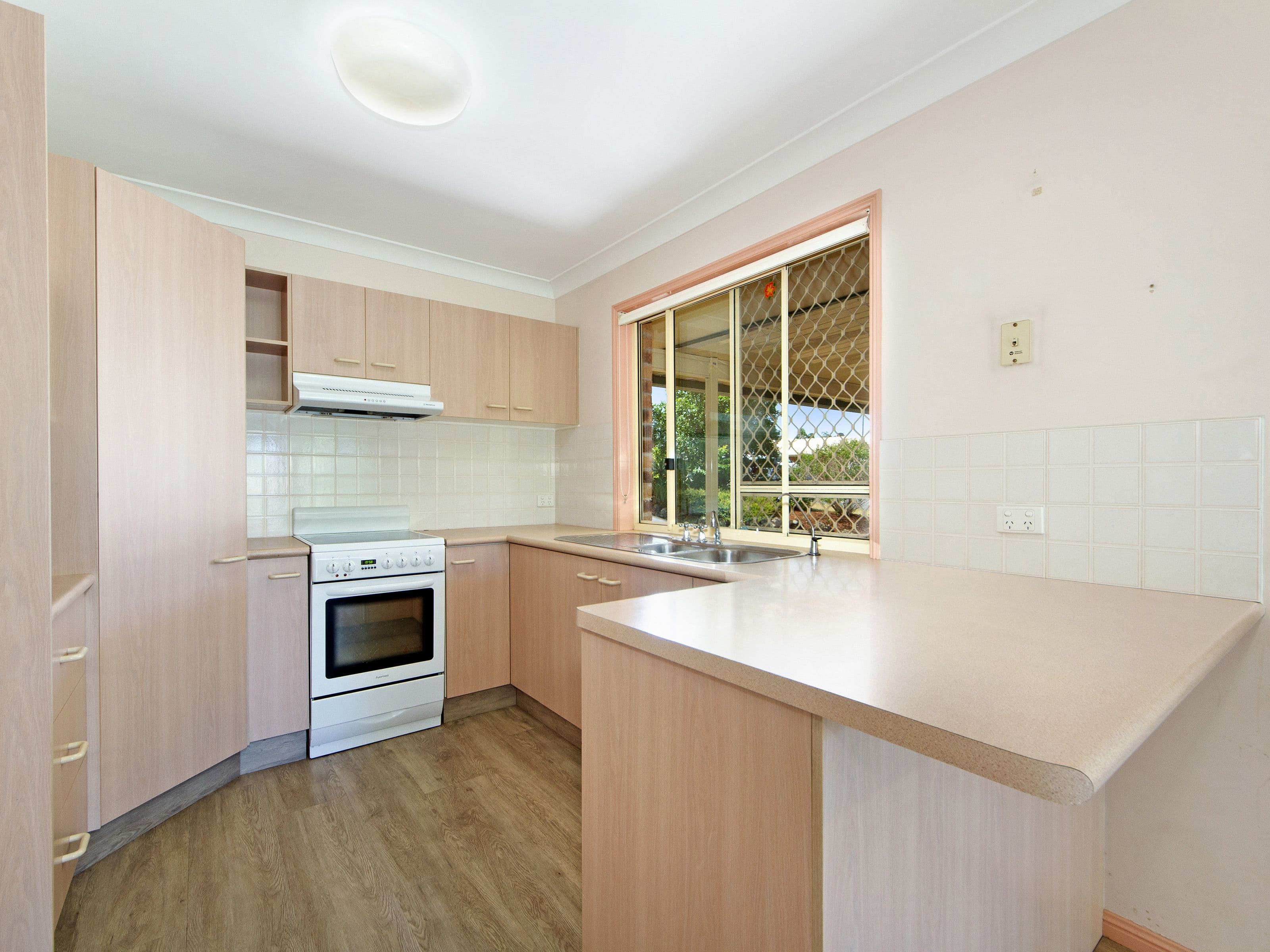 3 Plympton Court, Helensvale QLD 4212, Helensvale - Thumbnail 7