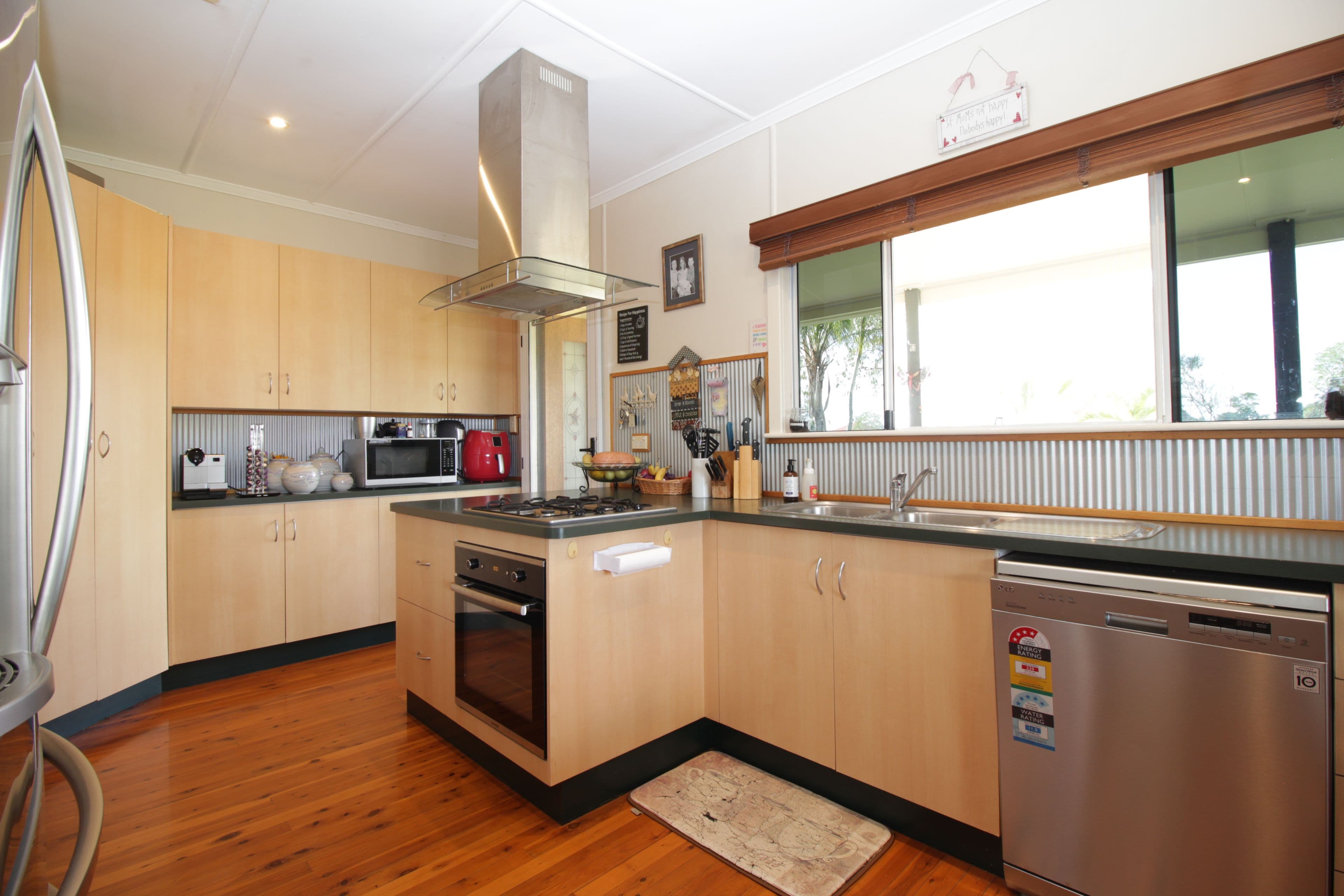 1033 Selma Road, Emerald QLD 4720, Emerald - Thumbnail 5