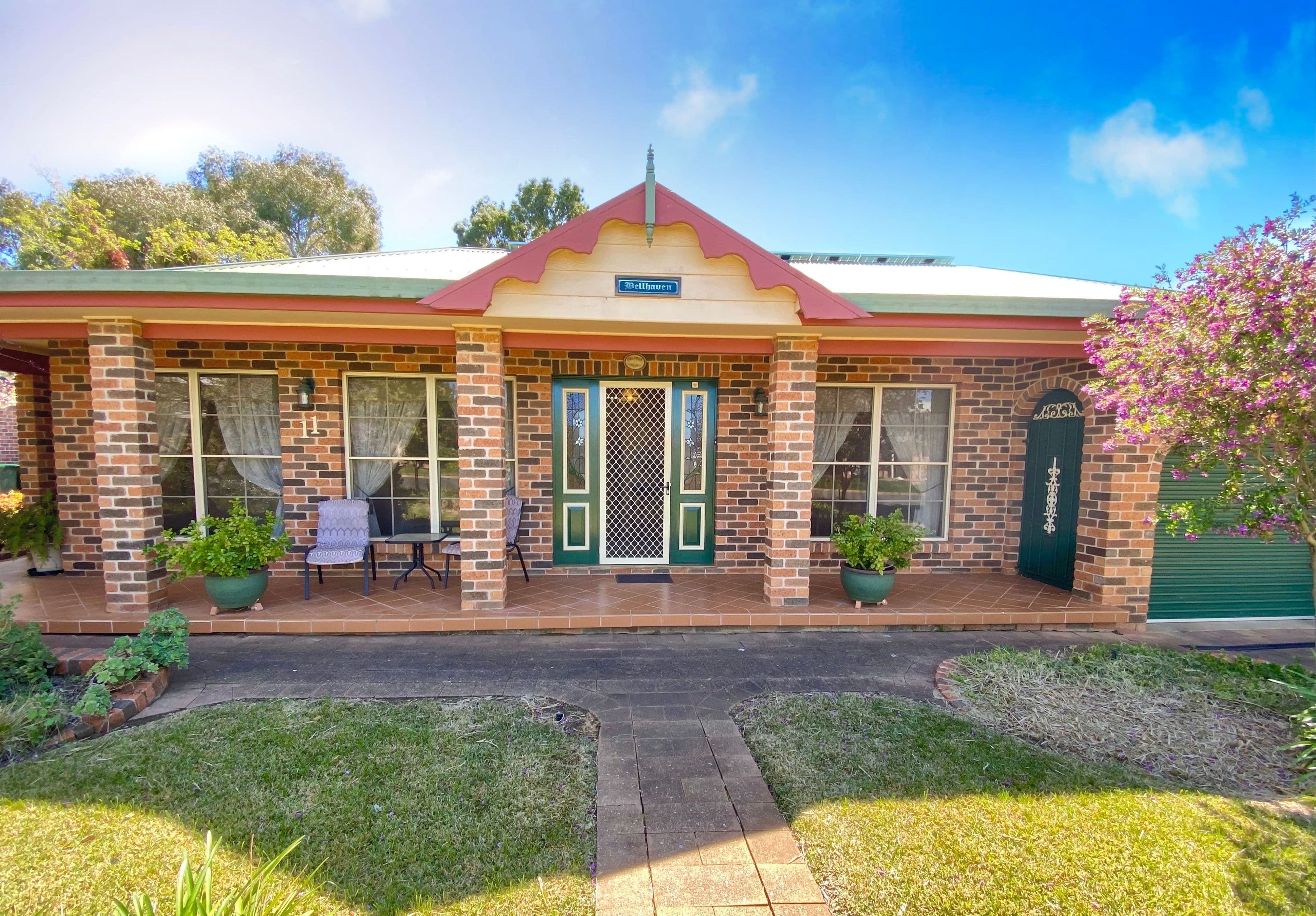 11 Alder Street, Forbes NSW 2871, Forbes - Thumbnail 2