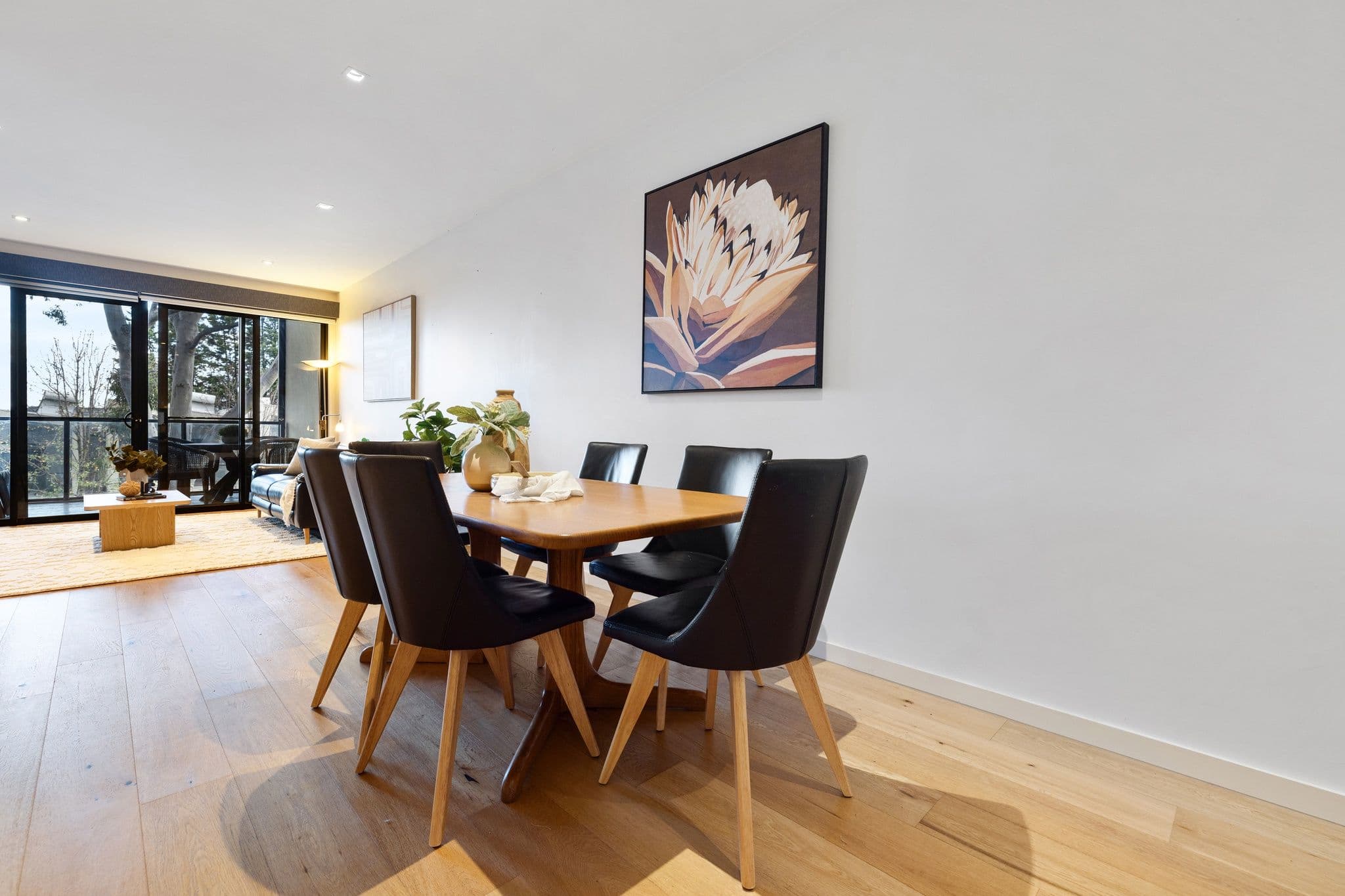 4 Oak Terrace, Wheelers Hill VIC 3150, Wheelers Hill - Thumbnail 4