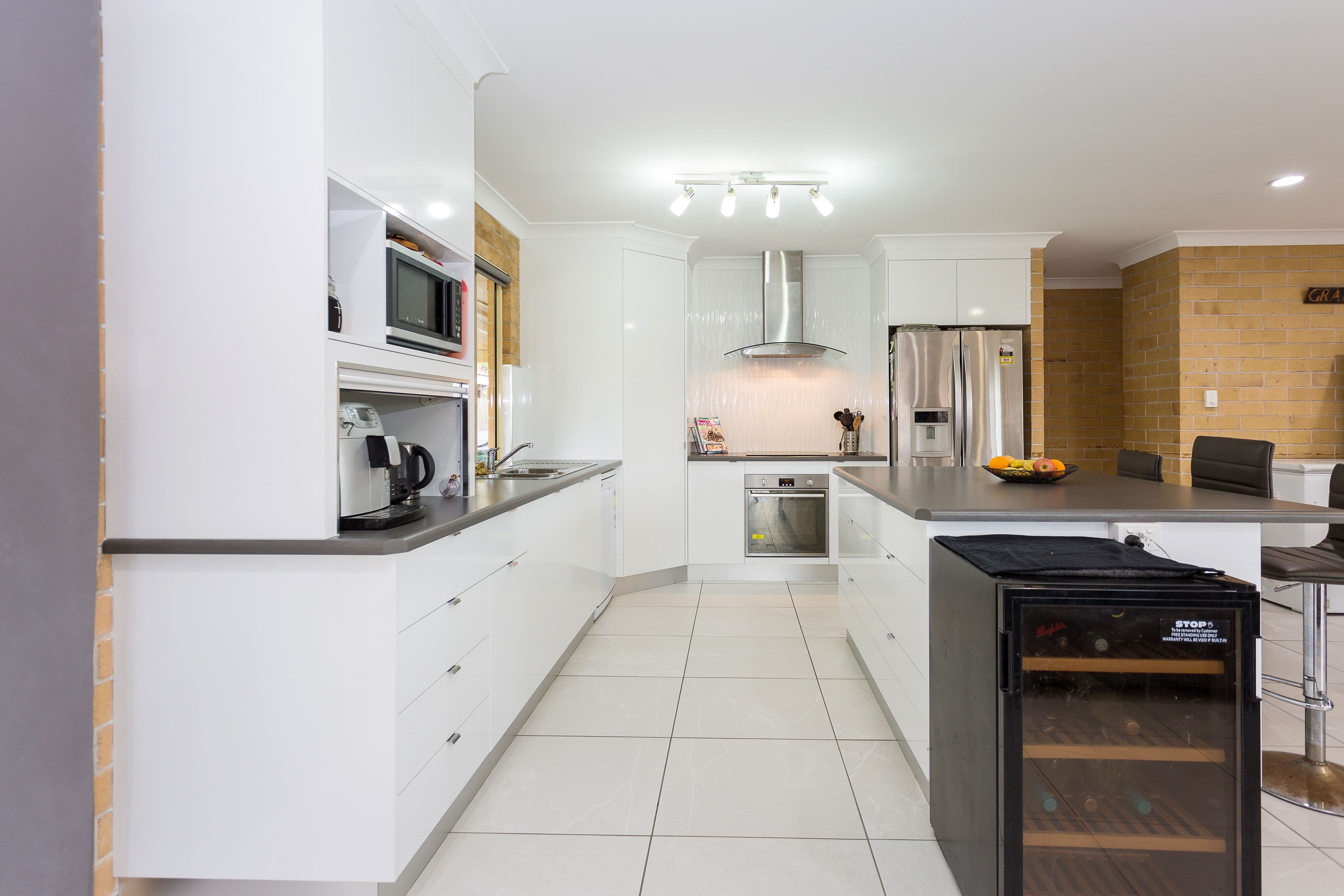 28 Amhurst Street, SLADE POINT QLD 4740, Slade Point - Thumbnail 2