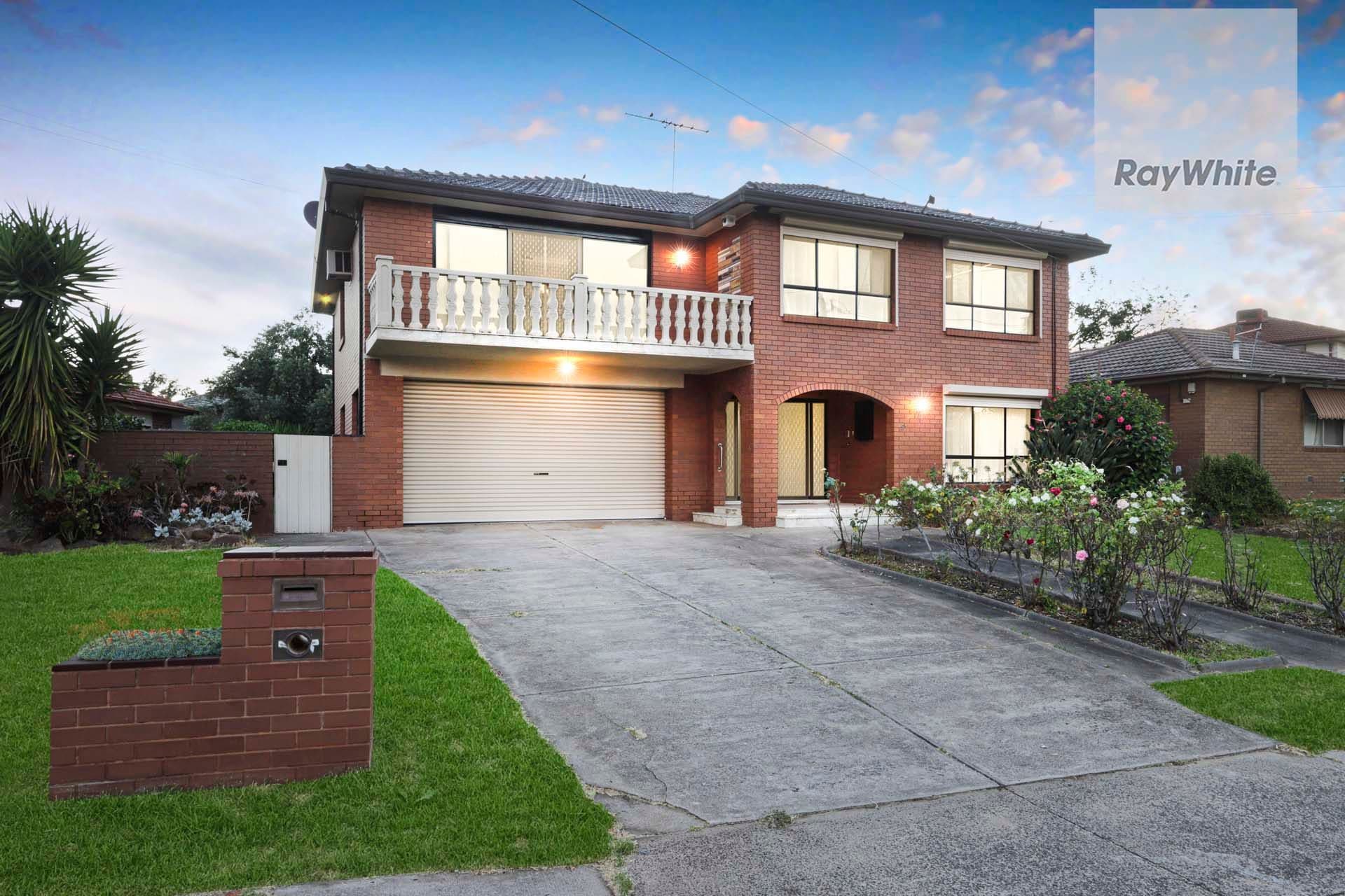 51 Wolverton Drive, Gladstone Park VIC 3043, Gladstone Park - Thumbnail 2