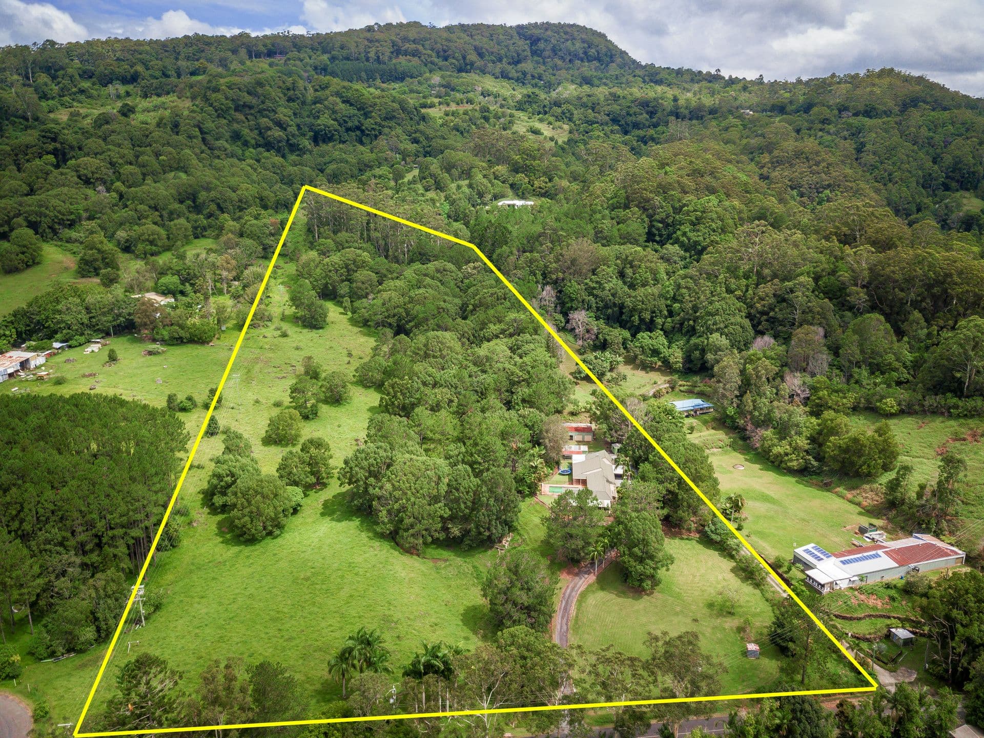 1375 Currumbin Creek Road, Currumbin Valley QLD 4223, Currumbin Valley - Thumbnail 2