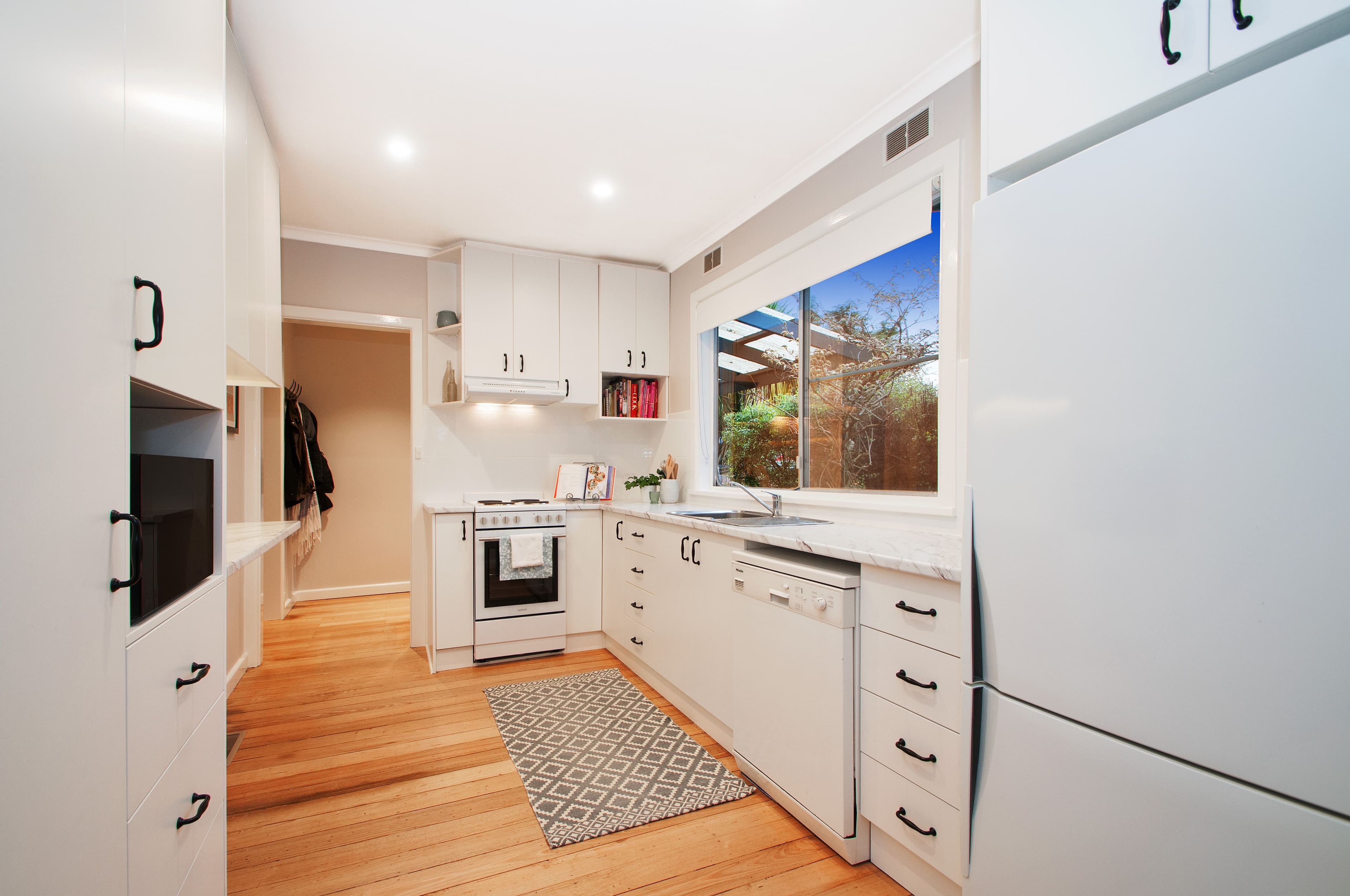 45 THOMAS Street, Croydon South VIC 3136, Croydon South - Thumbnail 3