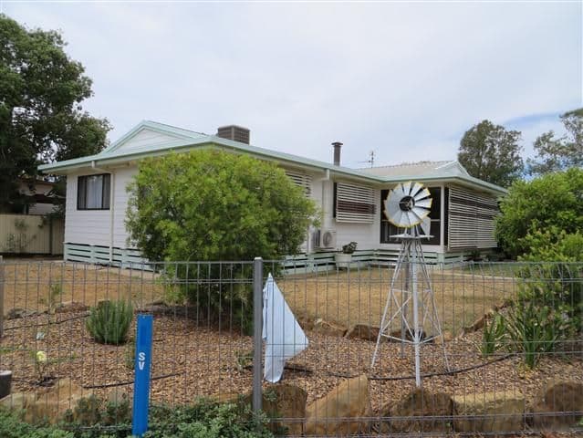 56 Elmer Street, ROMA QLD 4455, Roma - Thumbnail 2