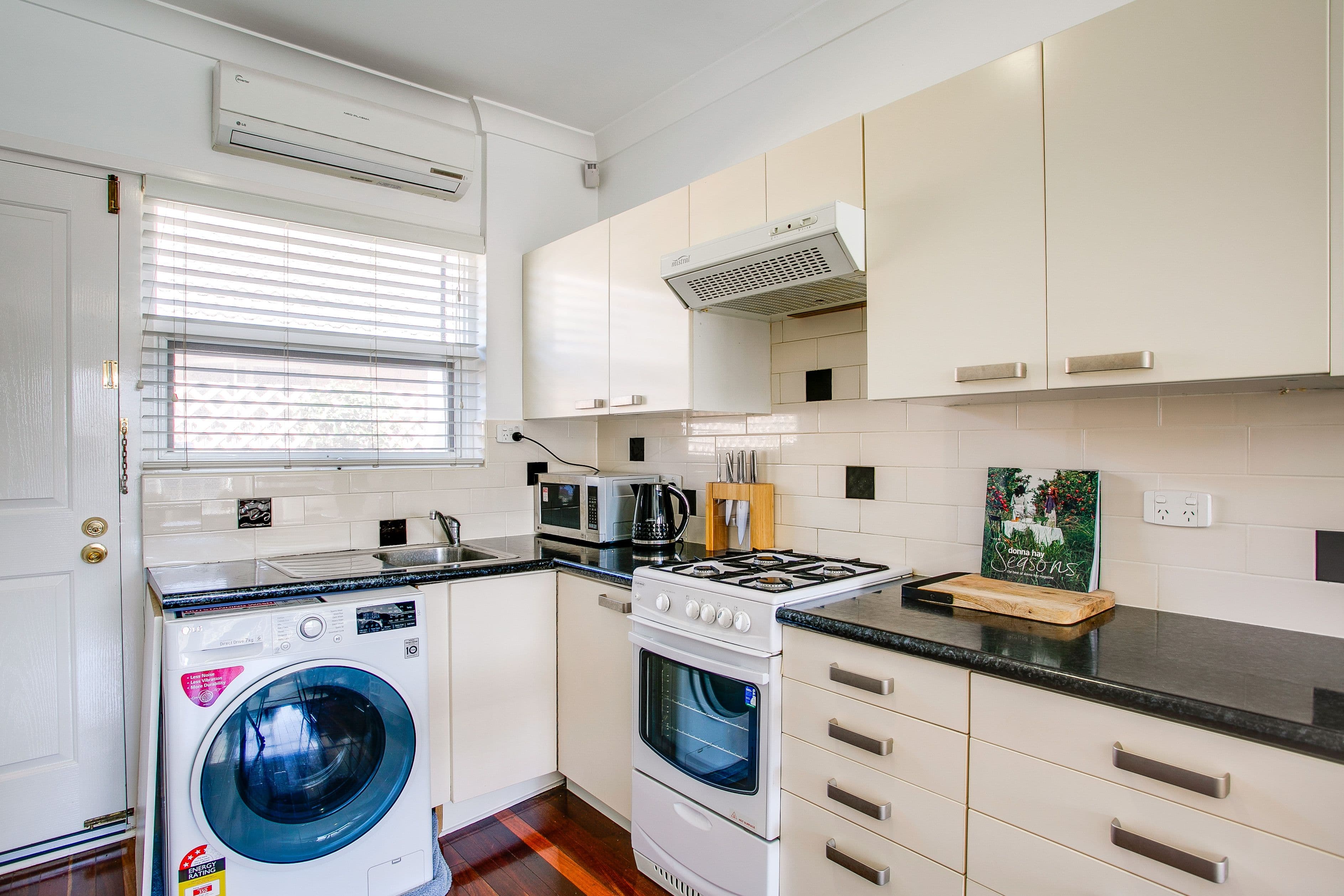 2/6 Golflands Terrace, Glenelg North SA 5045, Glenelg North - Thumbnail 4