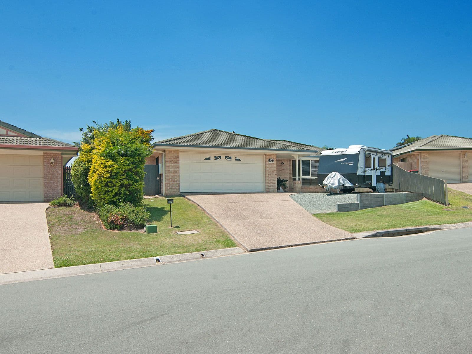 37 Cosette Street, Bracken Ridge QLD 4017, Bracken Ridge - Thumbnail 2