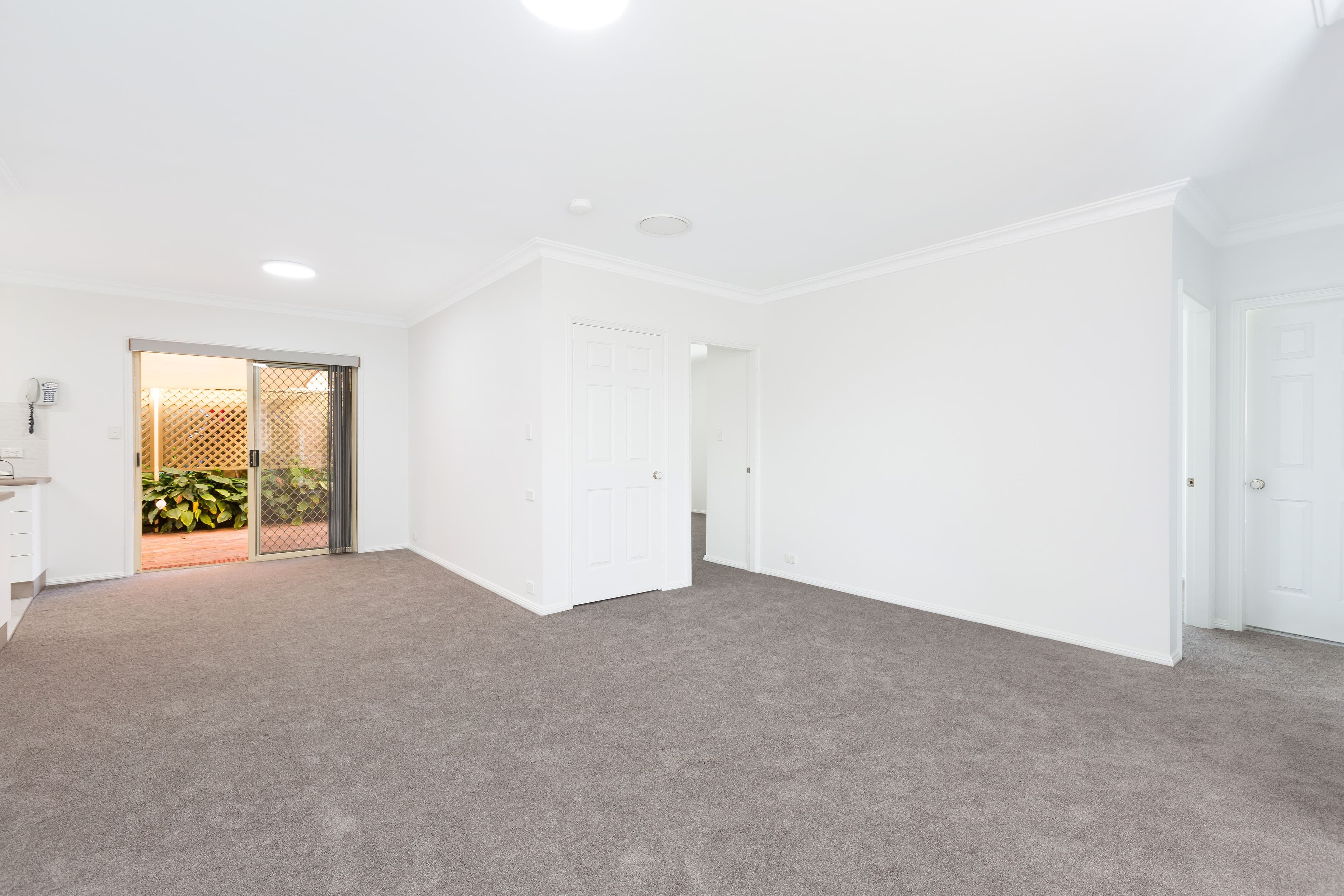 31-33 Jacaranda Road, Caringbah NSW 2229, Caringbah - Thumbnail 3