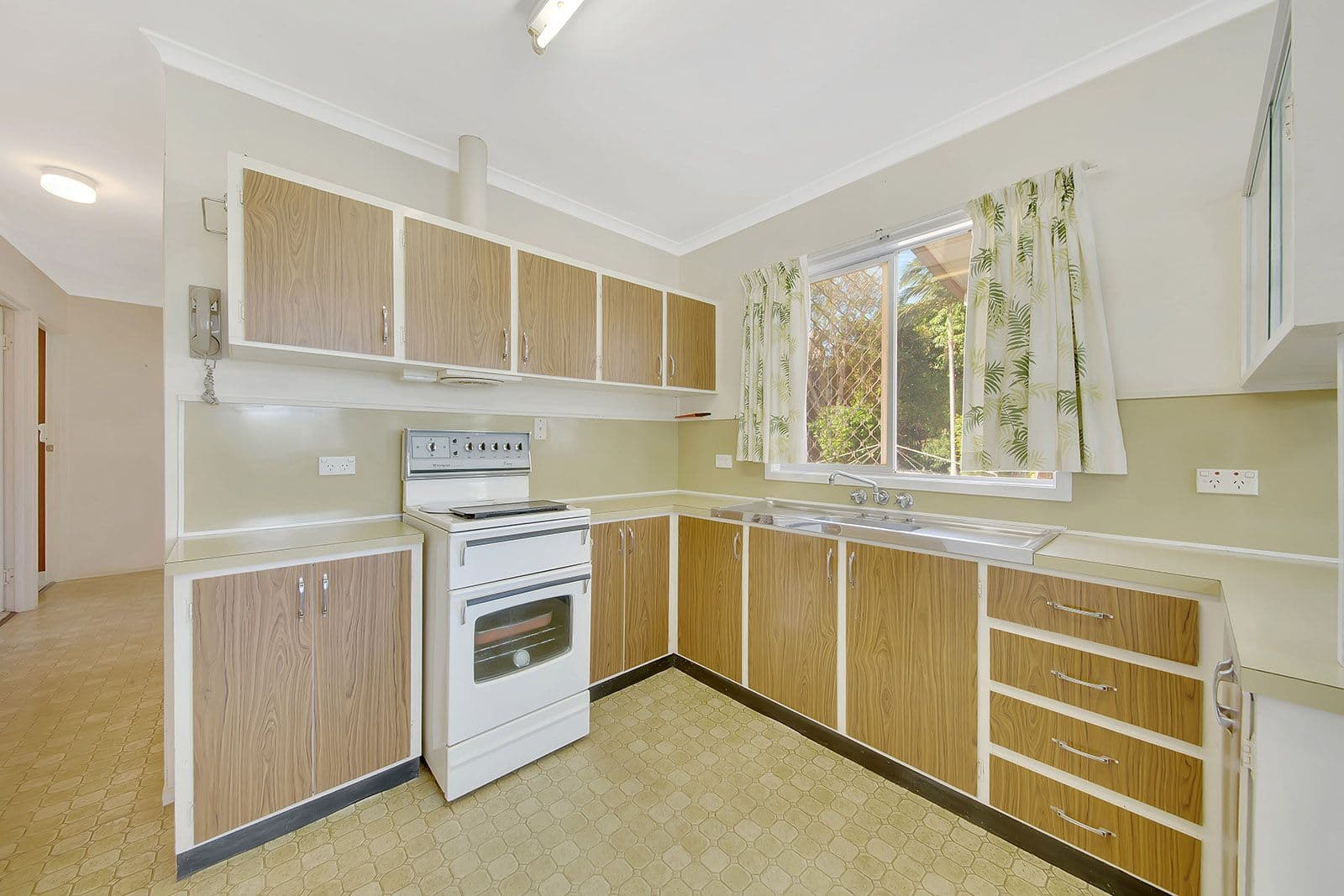 3 Glenn Court, West Gladstone QLD 4680, West Gladstone - Thumbnail 5