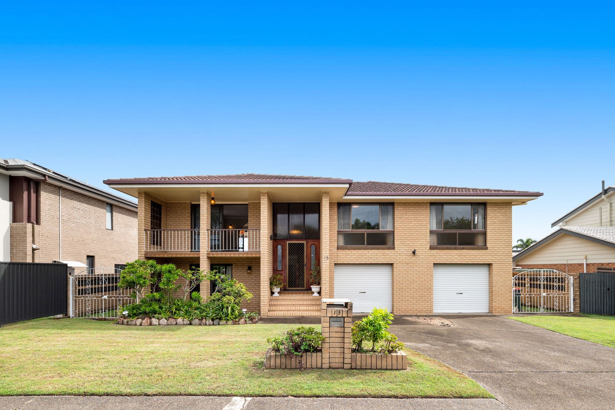 15 Bedivere Street, Carindale QLD 4152, Carindale - Thumbnail 2