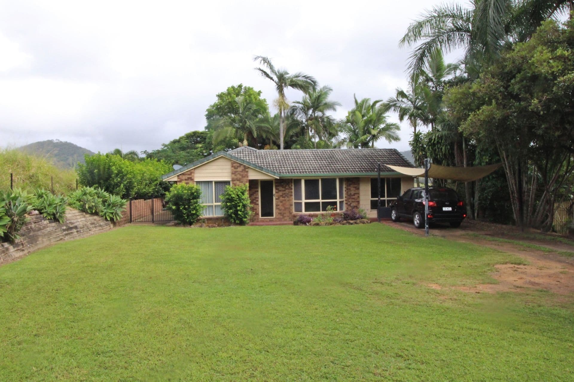 34 Grieshaber Drive, Sarina QLD 4737, Sarina - Thumbnail 3