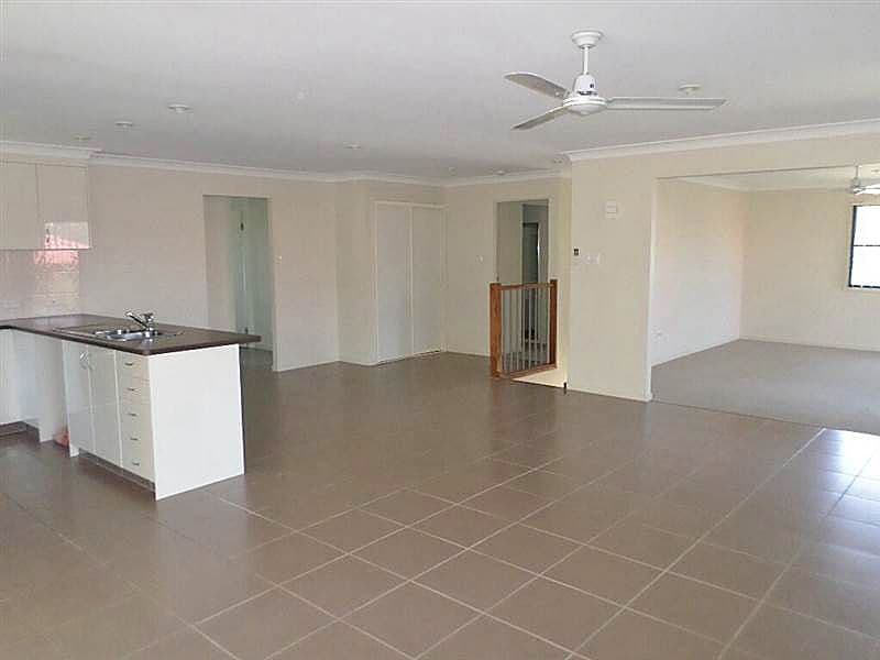 30 Arnhem Street, Flinders View QLD 4305, Flinders View - Thumbnail 3