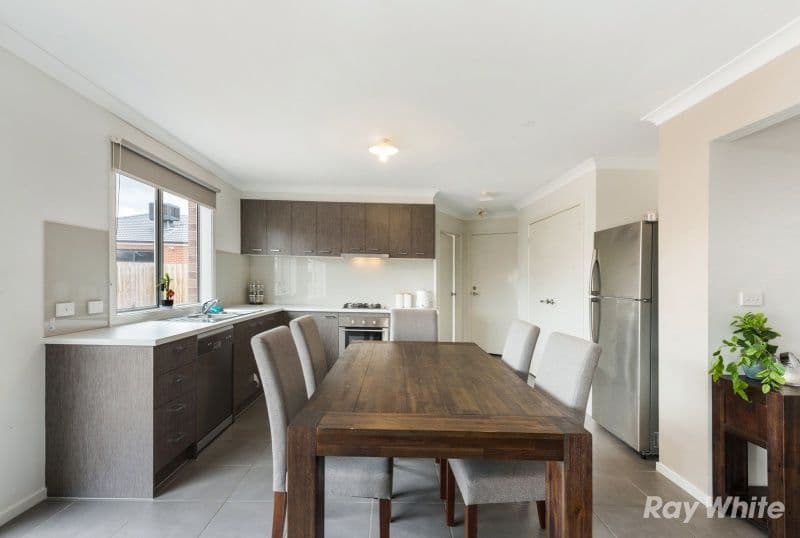 30 Blacker Way, Bannockburn VIC 3331, Bannockburn - Thumbnail 3