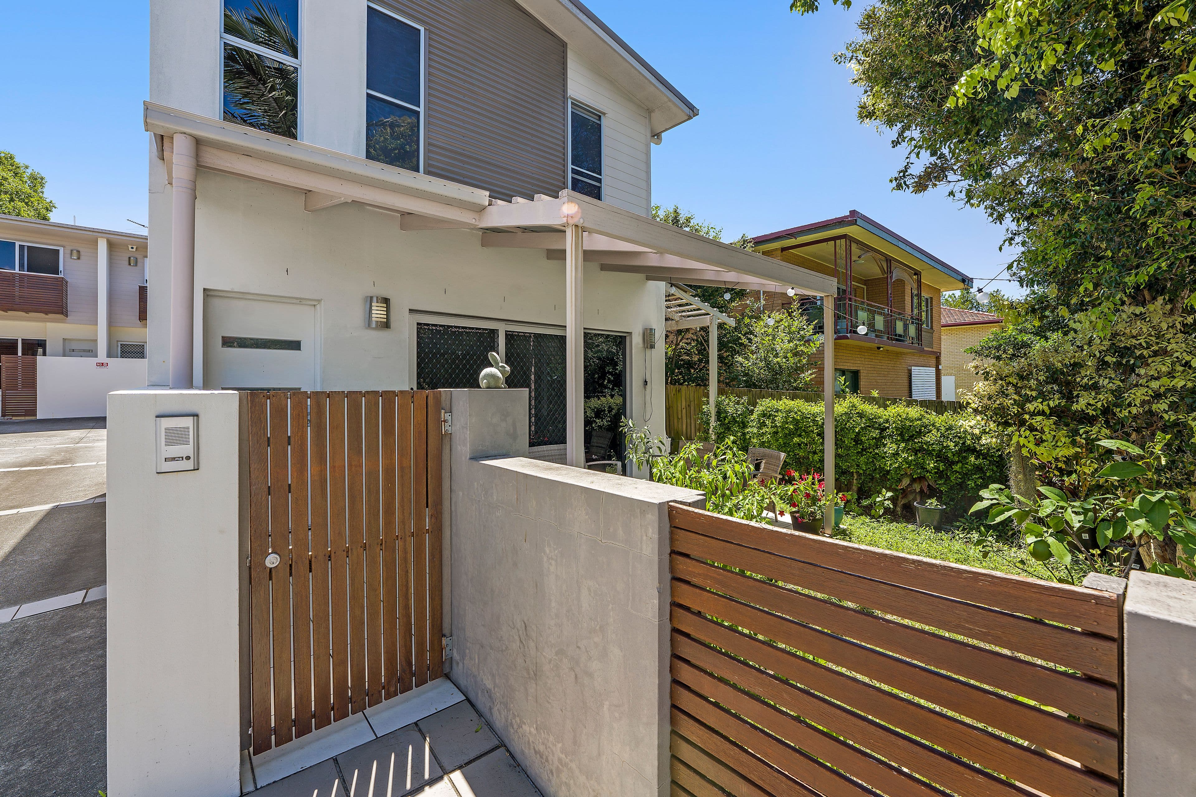 21 Brookfield Road, Kedron QLD 4031, Kedron - Thumbnail 2