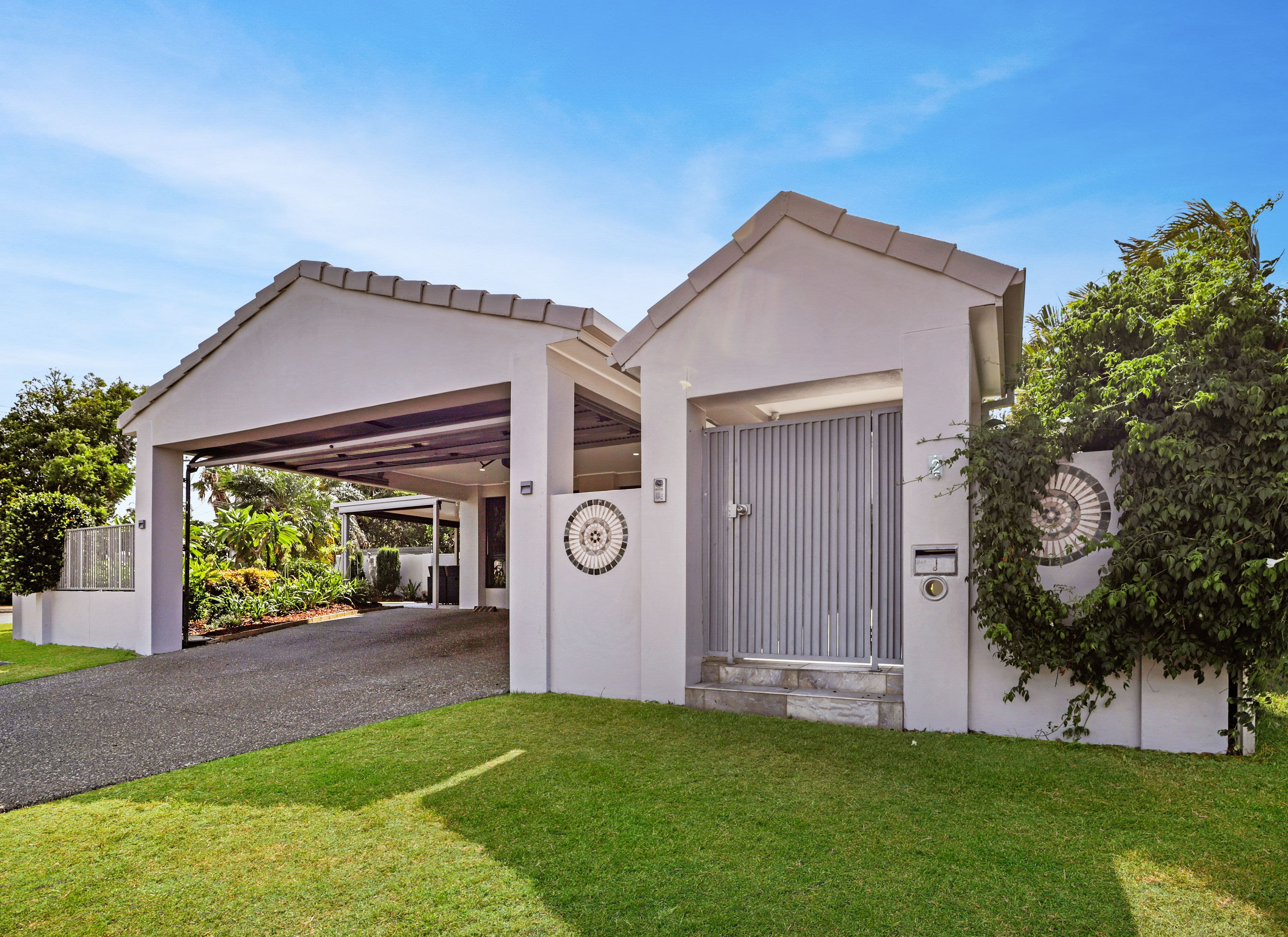 2 Lamb Street, Broadbeach Waters QLD 4218, Broadbeach Waters - Thumbnail 5