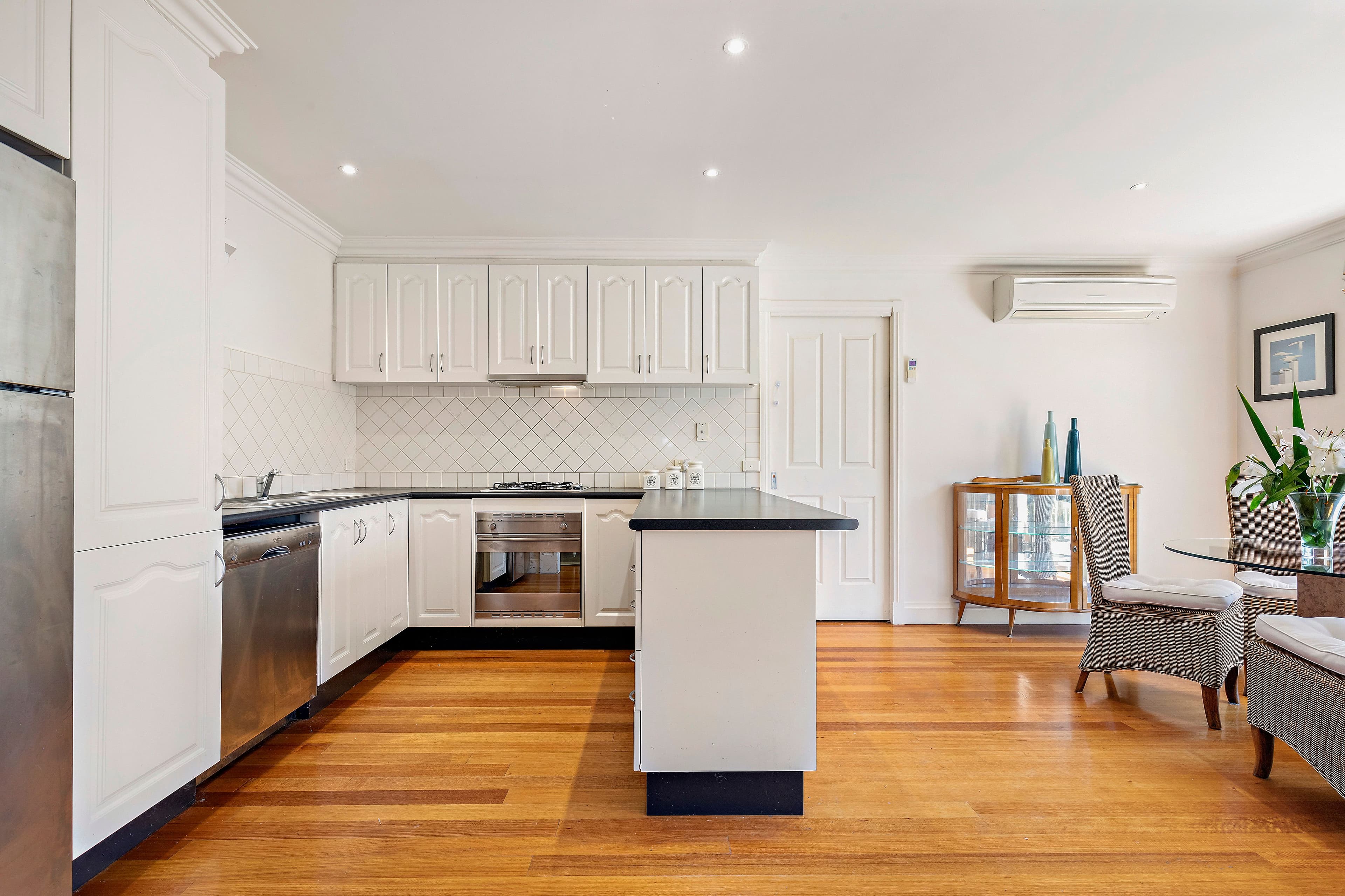 12 Cabernet Court, Frankston South VIC 3199, Frankston South - Thumbnail 2