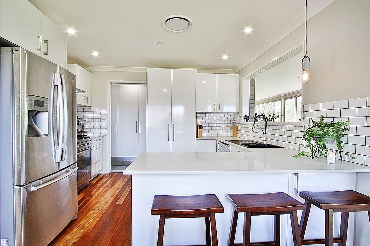 16 Warrawong Street, Eastern Heights QLD 4305, Eastern Heights - Thumbnail 4