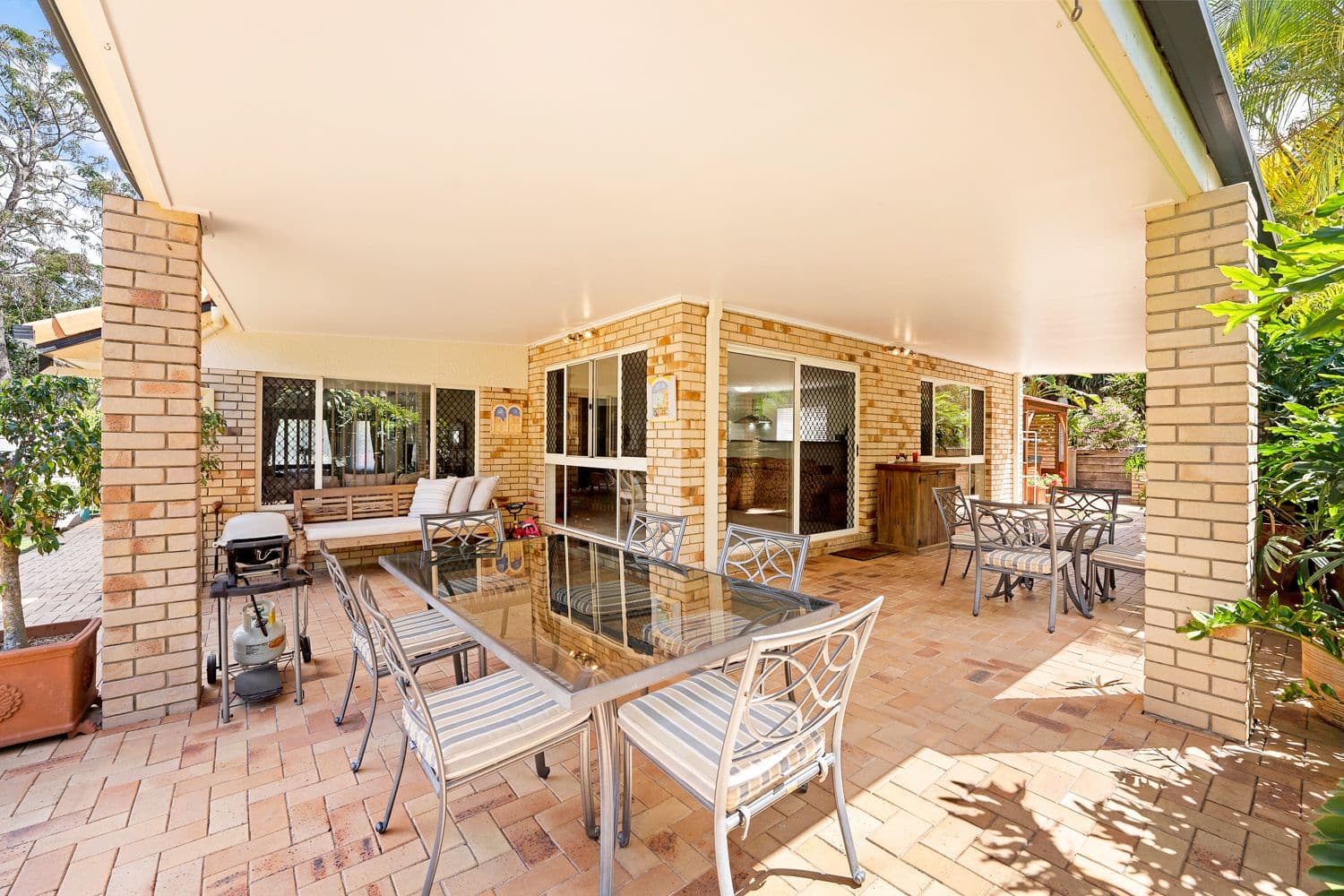 40 Tallowwood Place, Bridgeman Downs QLD 4035, Bridgeman Downs - Thumbnail 2