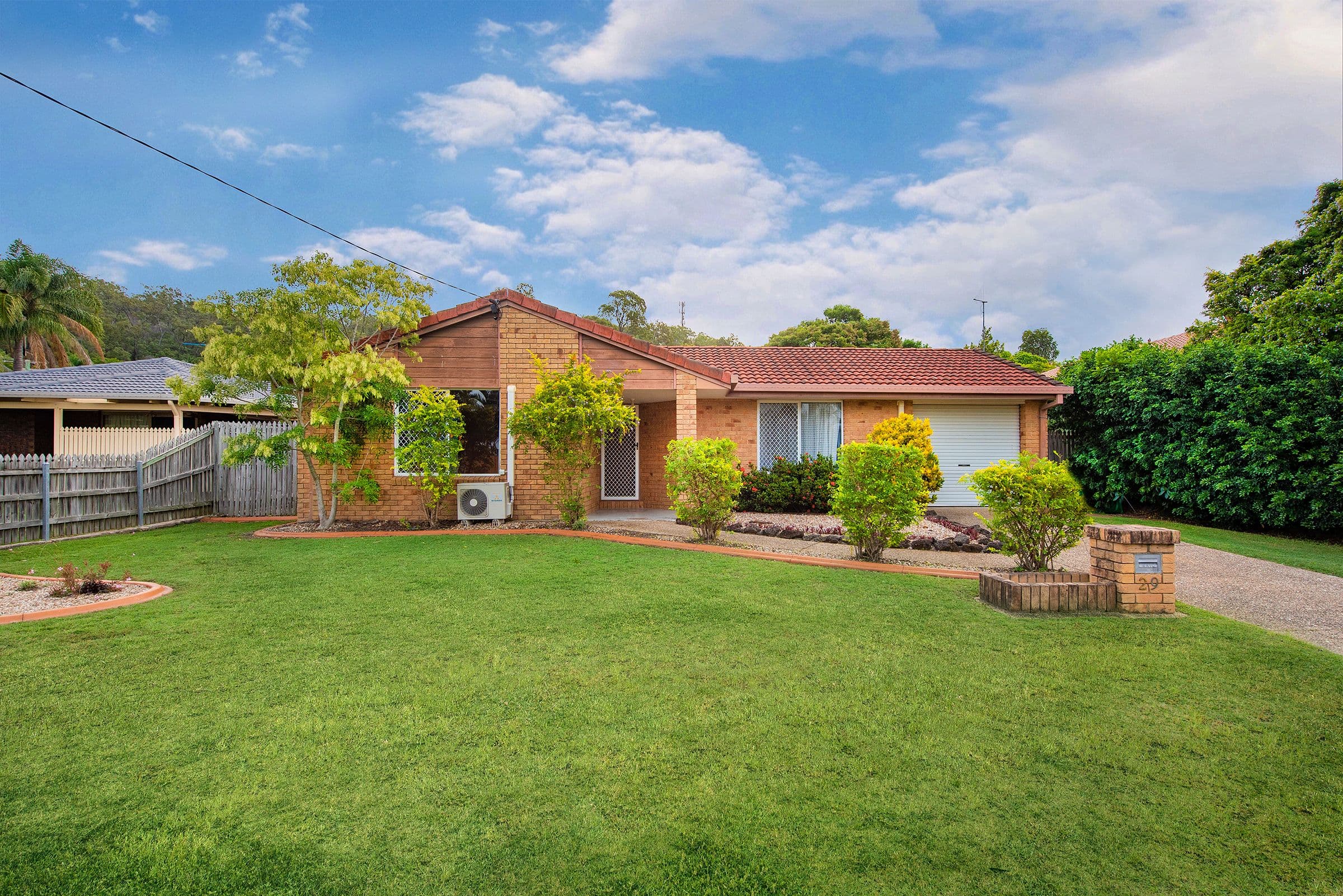 29 Ben Lexcen Court, Mount Warren Park QLD 4207, Mount Warren Park - Thumbnail 2